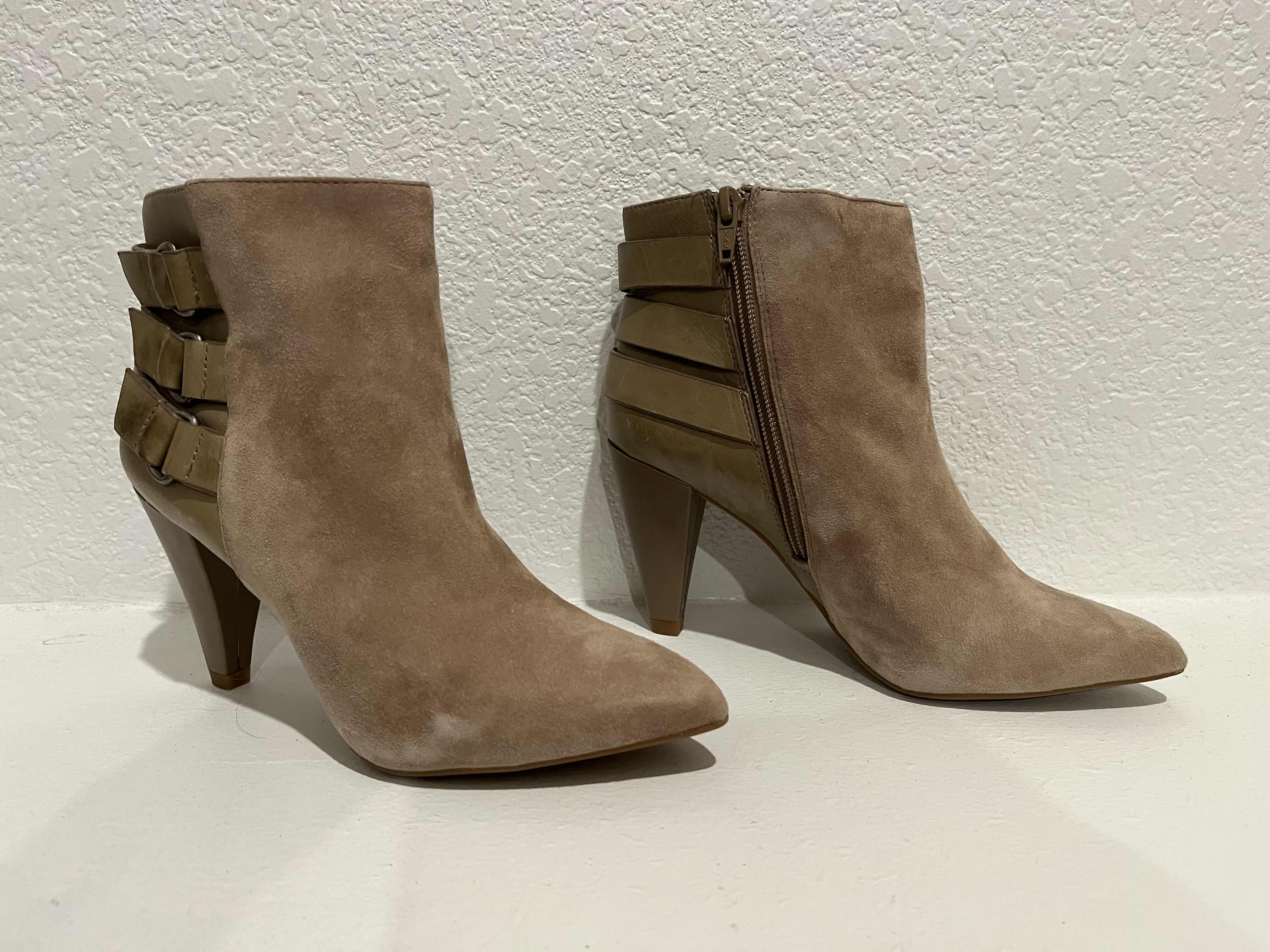 Photo 1 of GIANNI BINI SUEDE HEELED BOOTIES BOOTS WOMENS SIZE 5.5