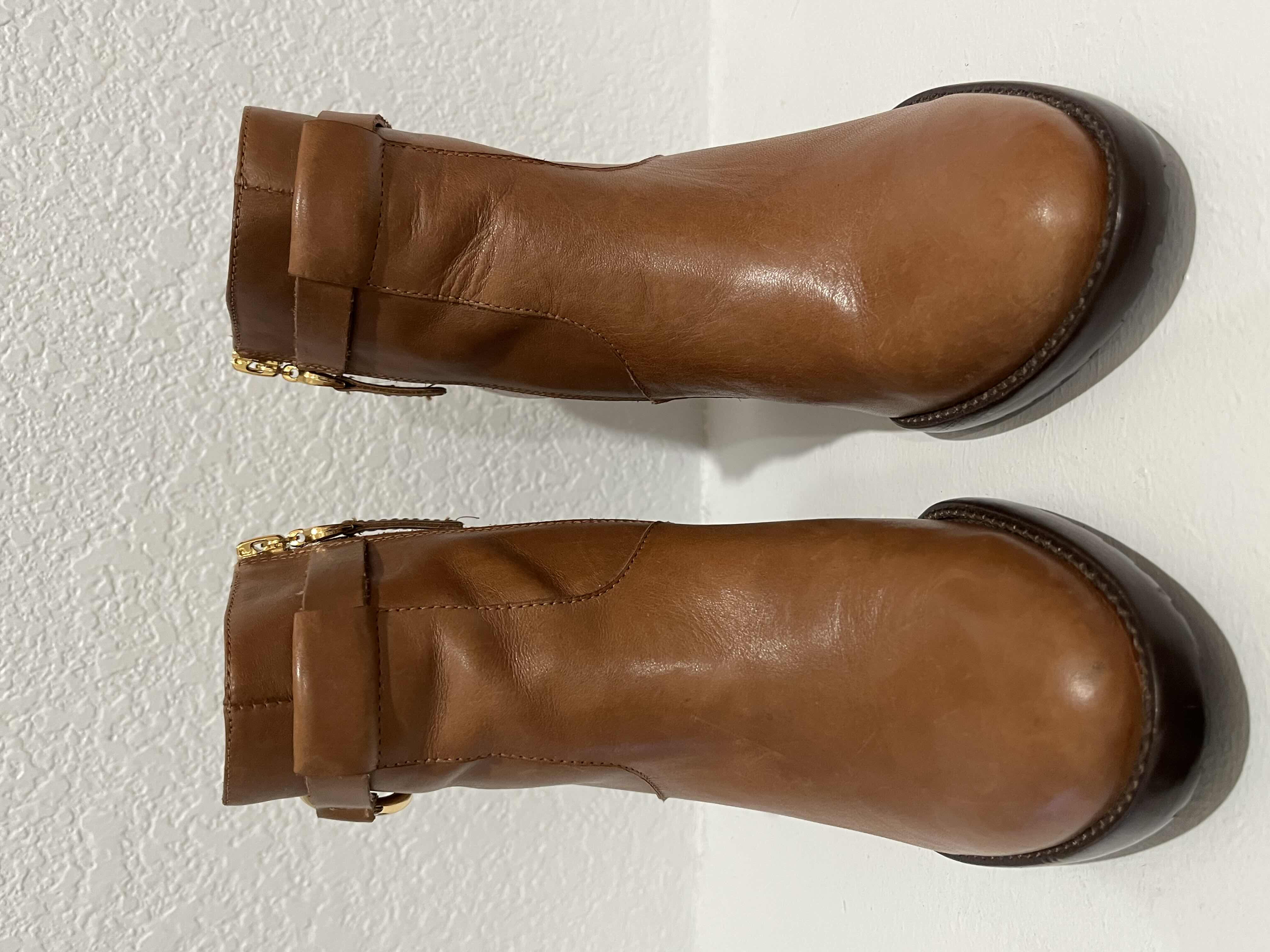 Photo 1 of RALPH LAUREN LEATHER HEELED BOOTIES BOOTS WOMENS SIZE 5.5