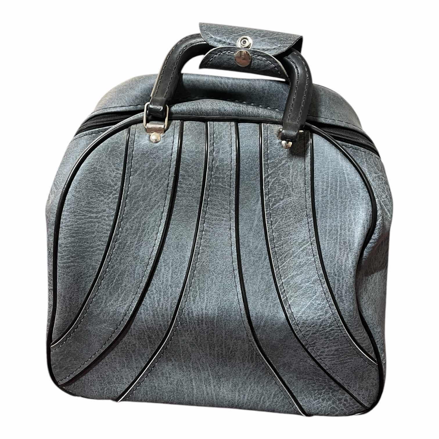 Photo 1 of BRUNSWICK WIND JAMMER GRAY BOWLING BOWL BAG