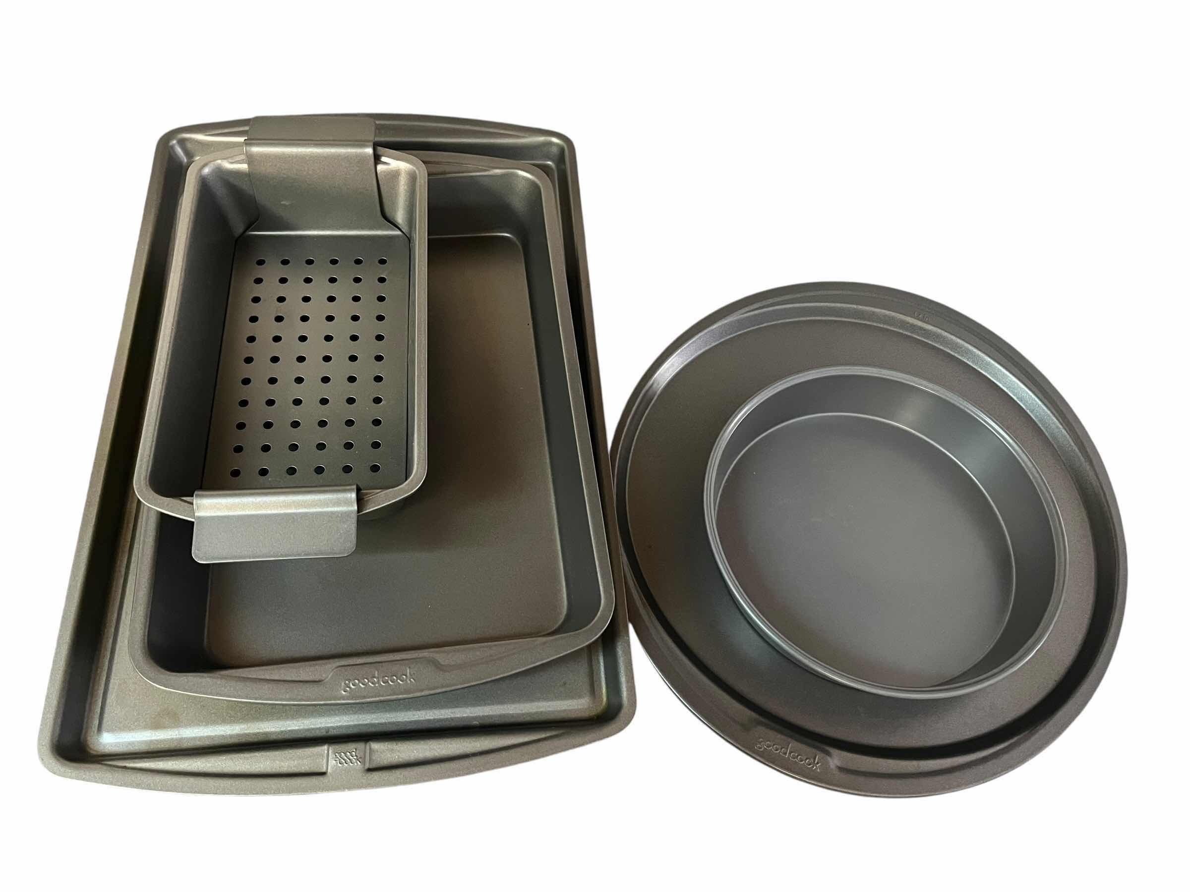 Photo 1 of GOOD COOK BAKEWARE SET (5)