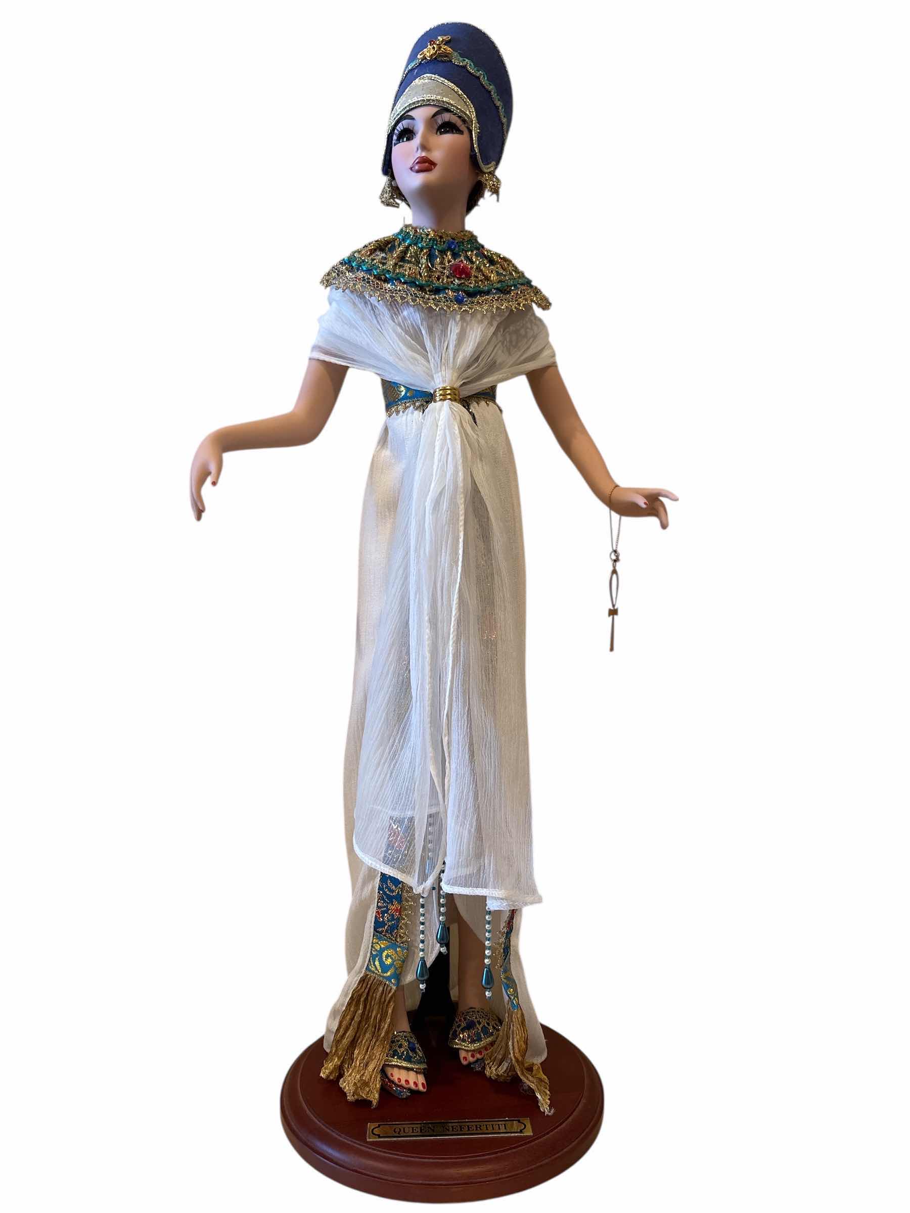 Photo 1 of EGYPTIAN QUEEN NEFERTITI PORCELAIN DOLL H21”