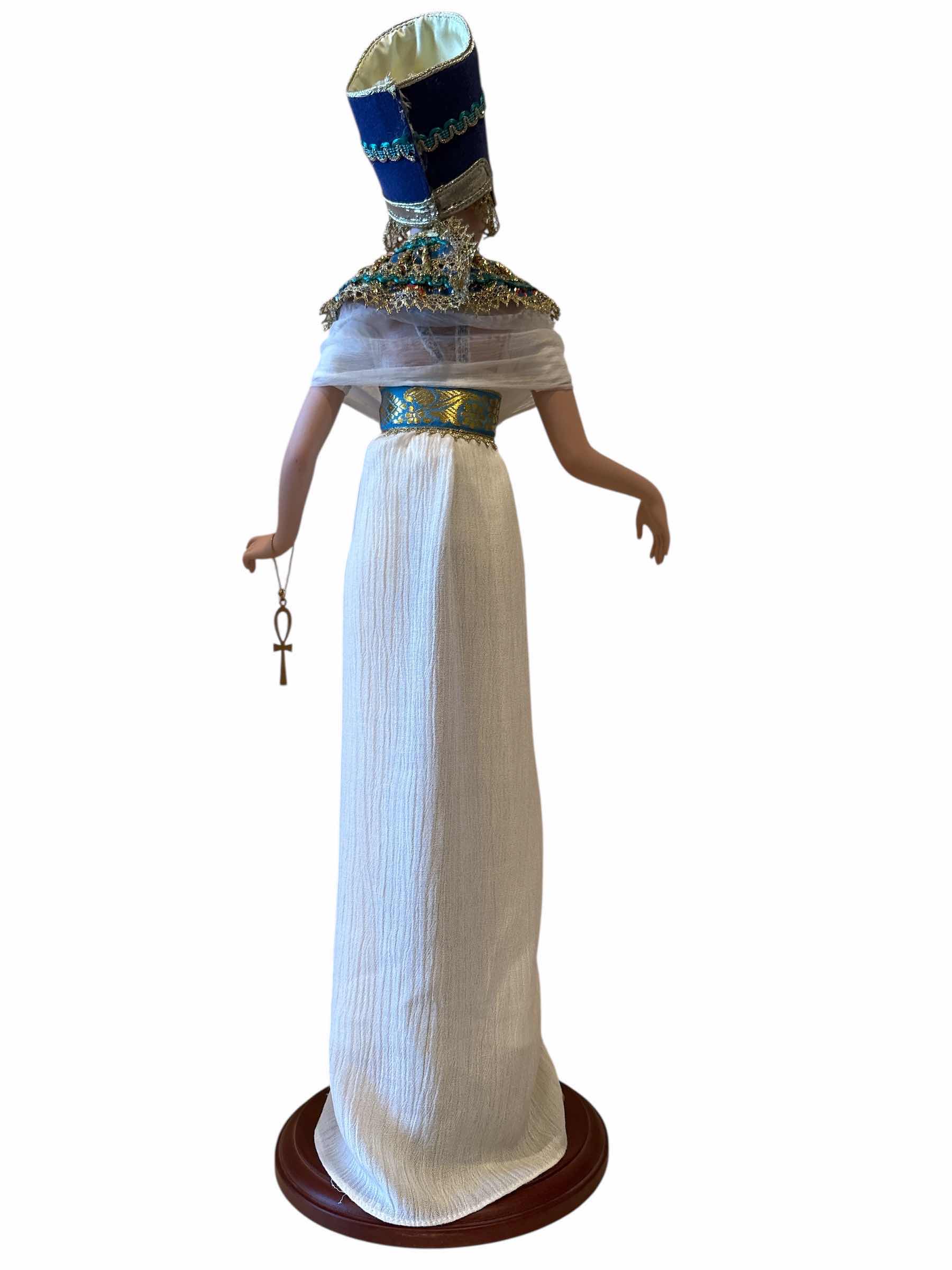 Photo 1 of EGYPTIAN QUEEN NEFERTITI PORCELAIN DOLL H21”