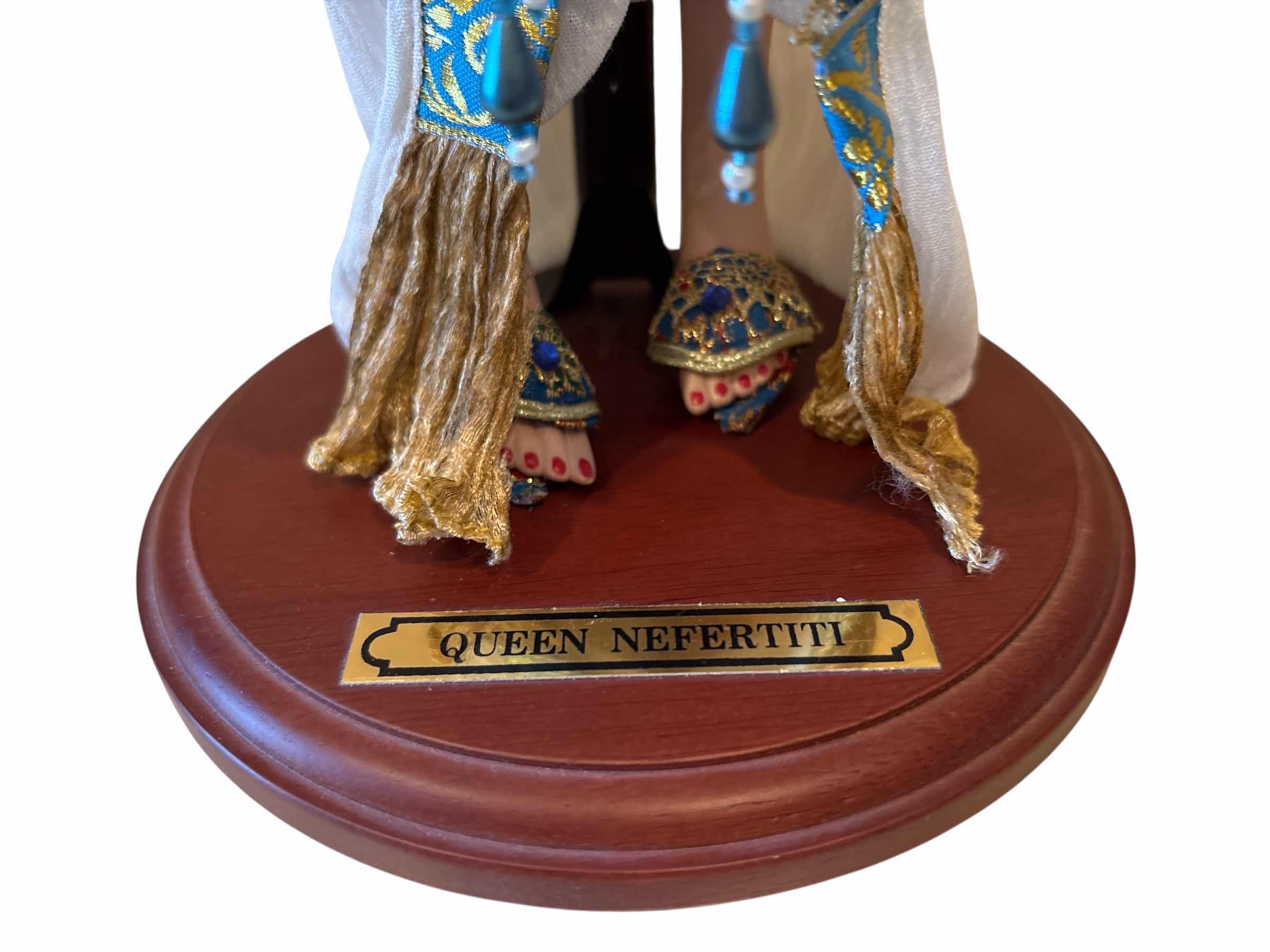 Photo 1 of EGYPTIAN QUEEN NEFERTITI PORCELAIN DOLL H21”