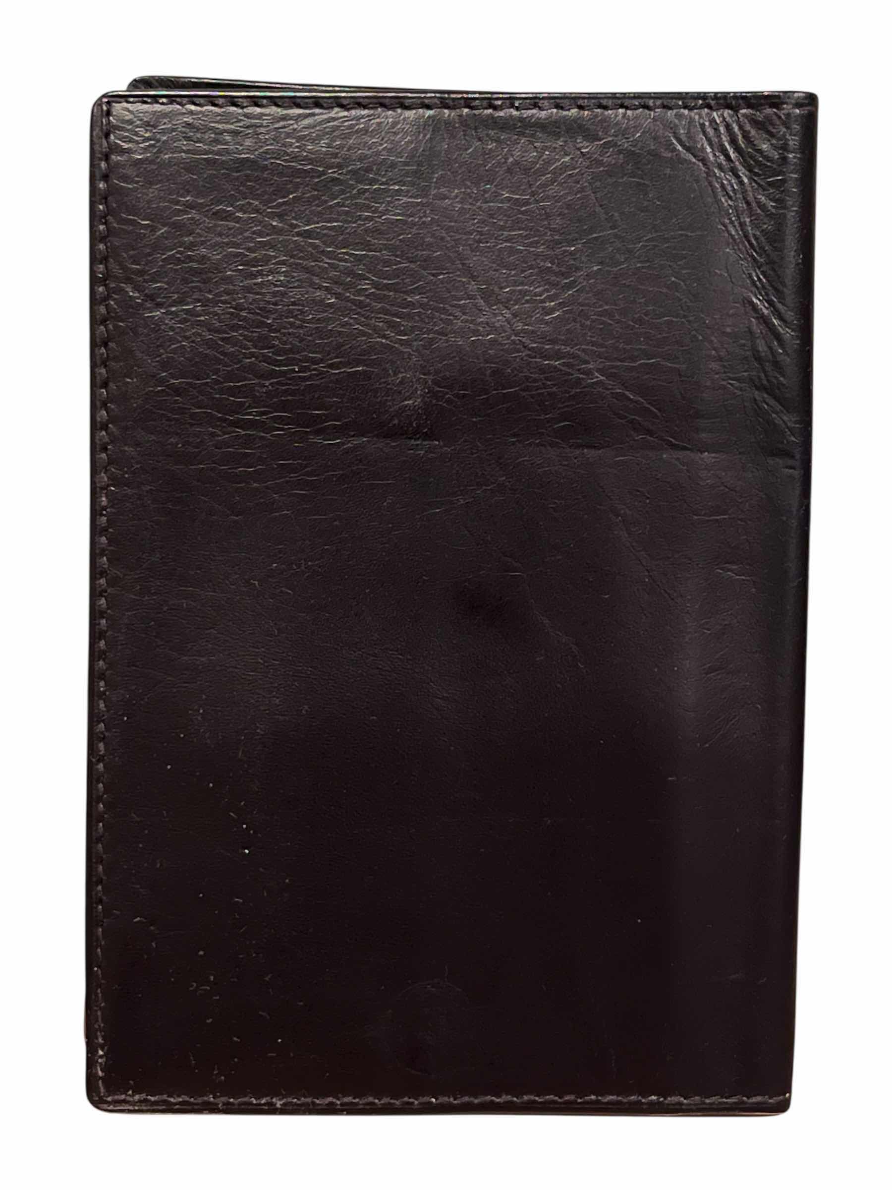 Photo 1 of OFFICIAL UNITED STATES OF AMERICA LEATHER PASSPORT WALLET