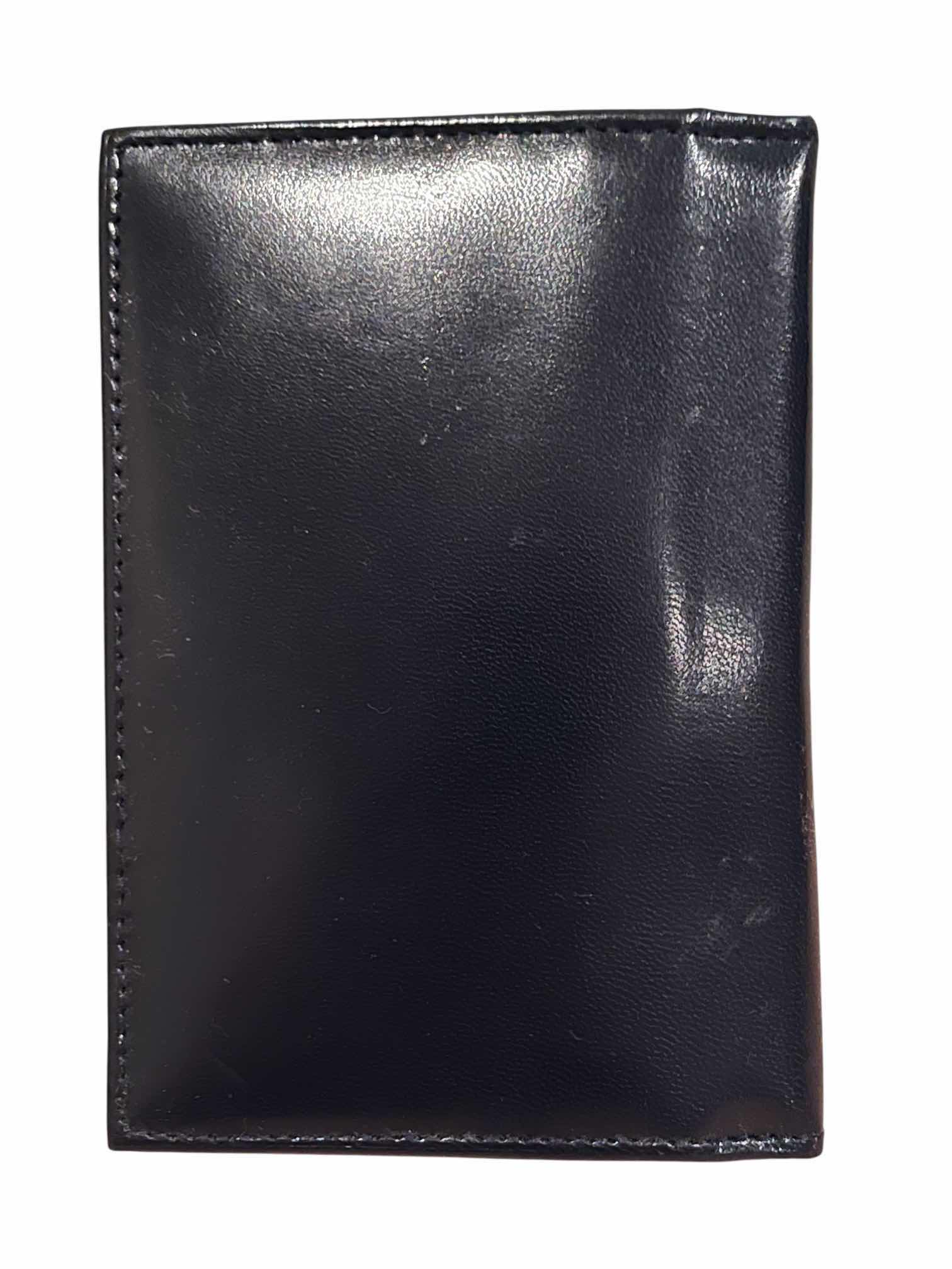 Photo 1 of OFFICIAL UNITED STATES OF AMERICA BLACK LEATHER PASSPORT WALLET (GOLD PRINT)