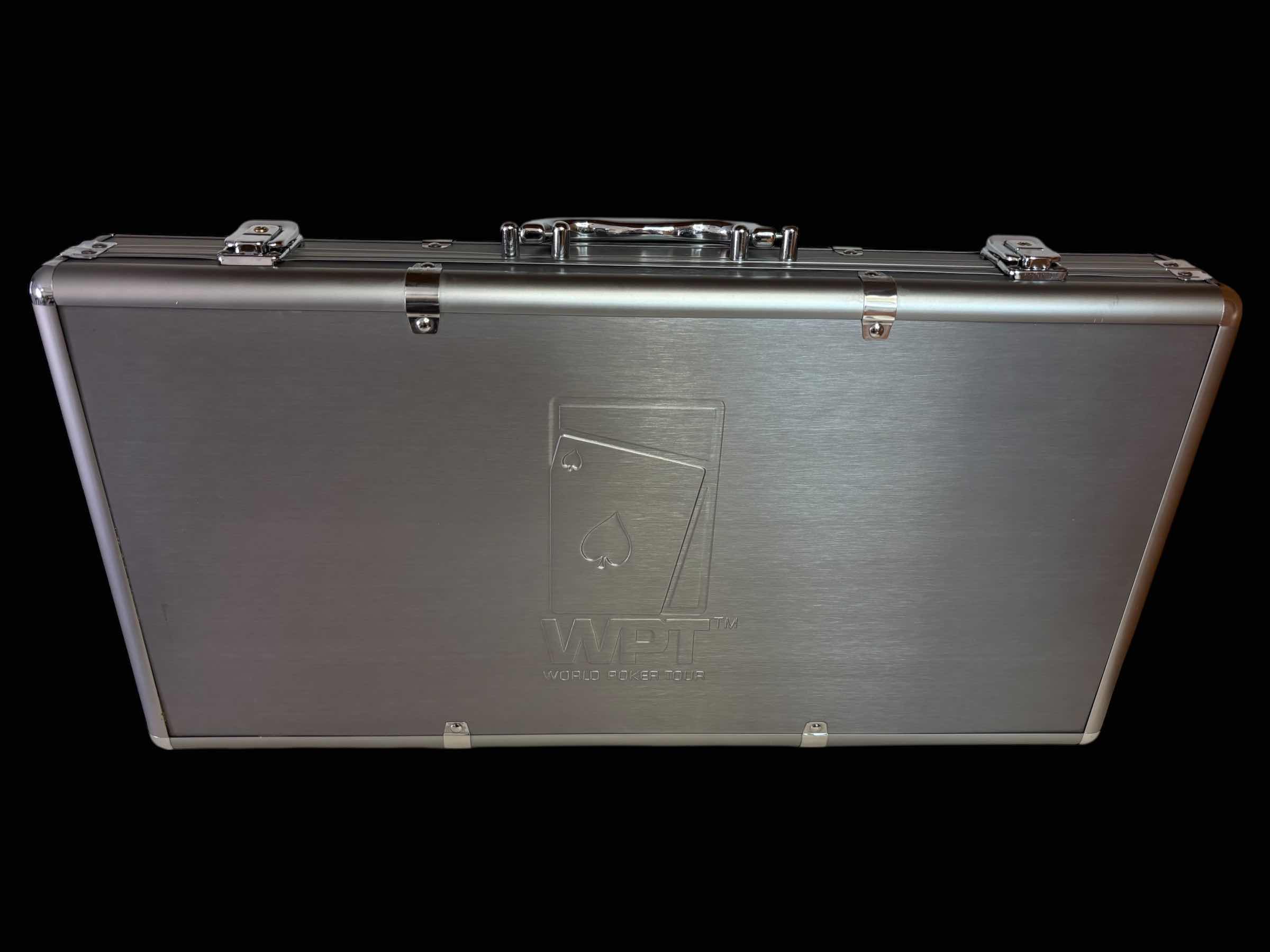 Photo 1 of 2005 WORLD POKER TOUR BELLAGIO POKER SET W CASE & KEYS