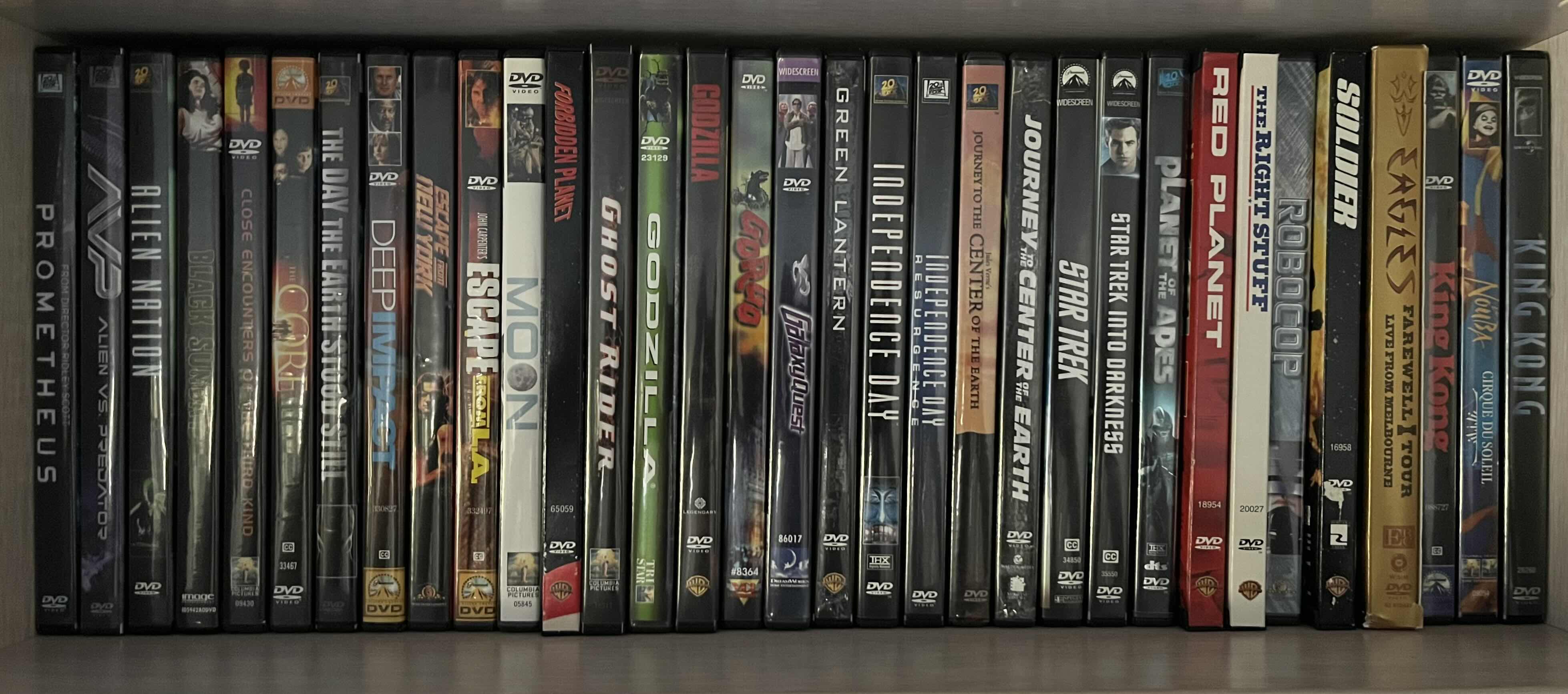 Photo 1 of DVD MOVIES-VARIOUS GENRES (APPROX. 30)