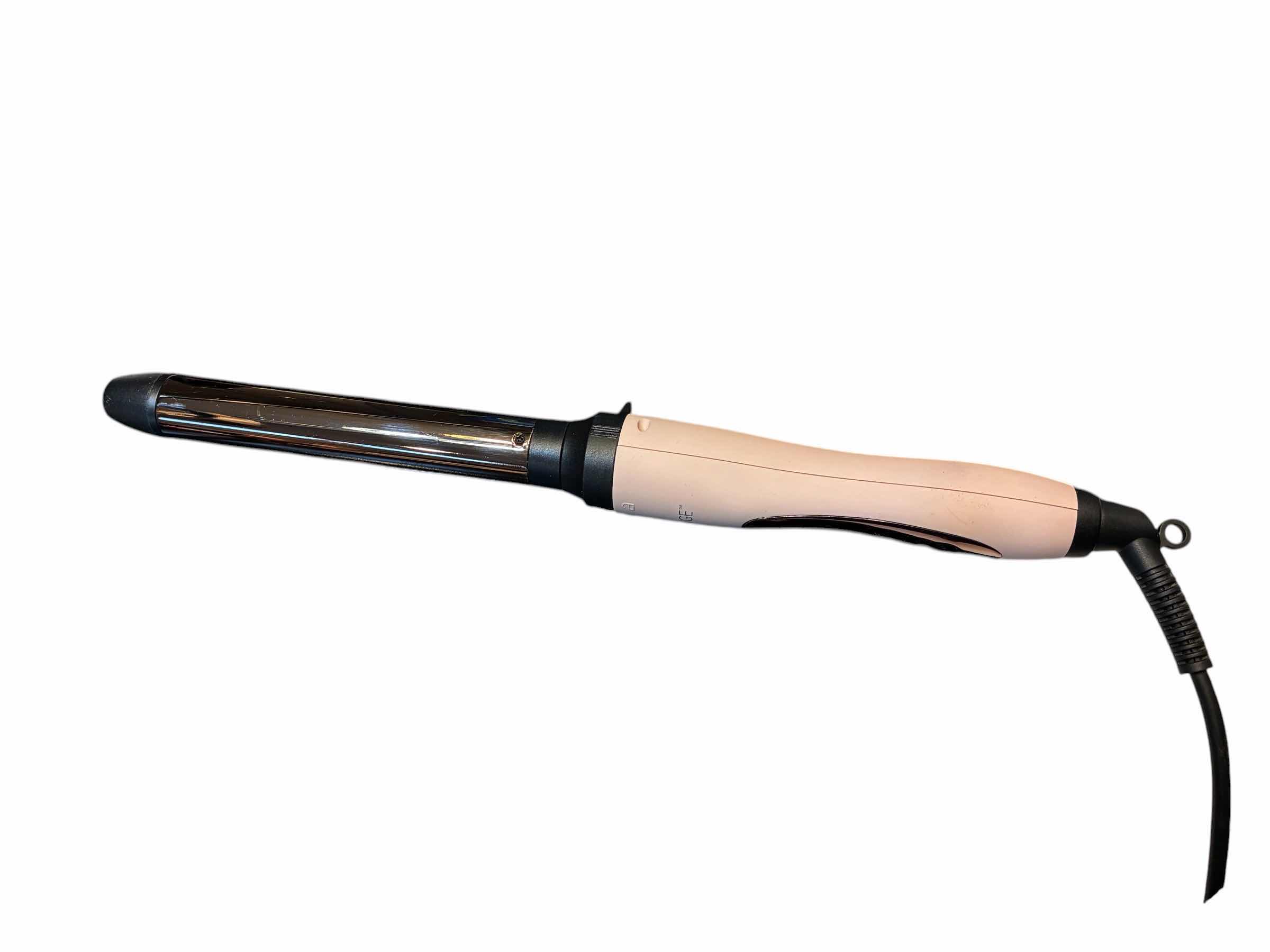 Photo 1 of LANGE LE CURL TITANIUM CURLING WAND W ATTACHMENTS & BAG HT228C