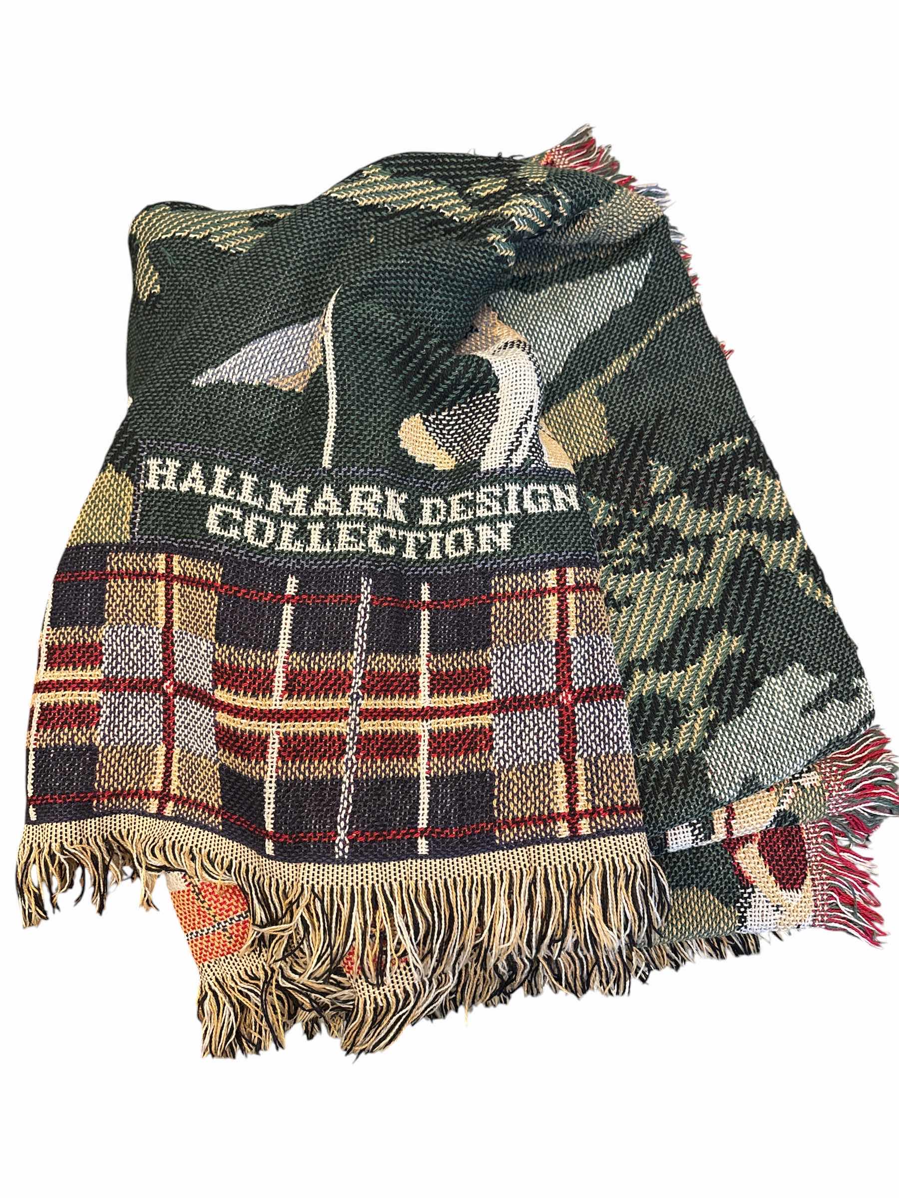 Photo 1 of HALLMARK DESIGN COLLECTION GOLF THROW BLANKET W TWO DECORATIVE PILLOWS