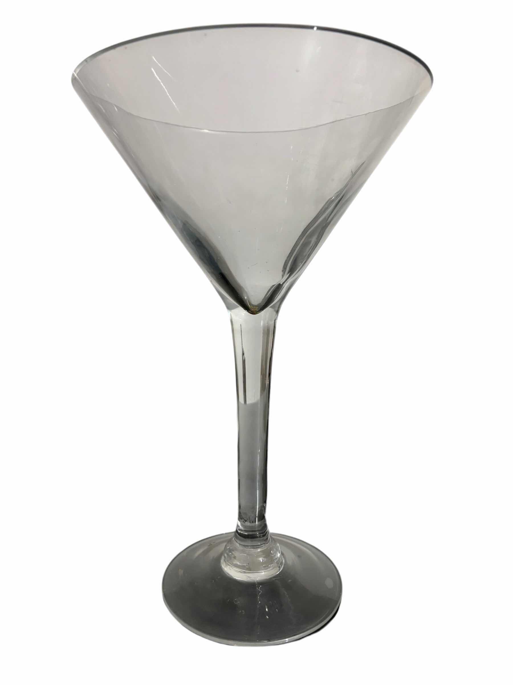 Photo 1 of LARGE NOVELTY/DECORATIVE MARTINI GLASS H13” WITH MARTINI GLASSES (2)