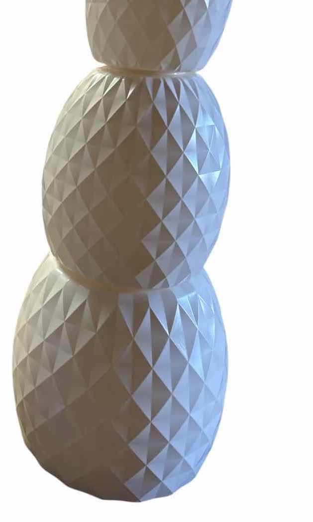 Photo 1 of (2)PCS WHITE STACKABLE EASTER EGGS H25”