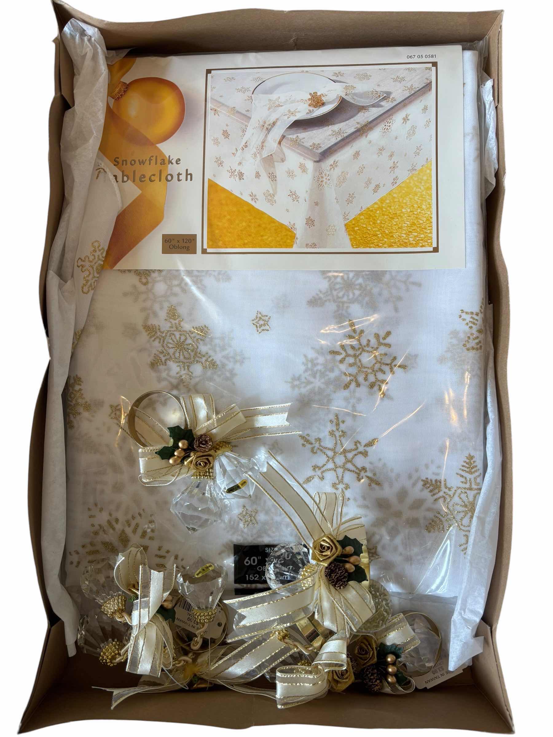 Photo 1 of SNOWFLAKE TABLECLOTH & NAPKIN HOLDERS