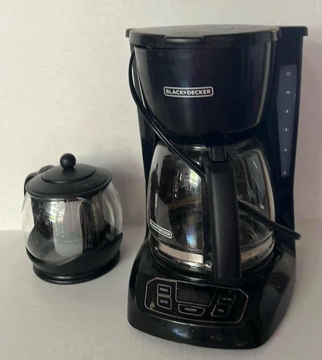 Photo 1 of BLACK & DECKER 12 CUP COFFEE POT, BONJOUR GLASS BLACK TEA POT.