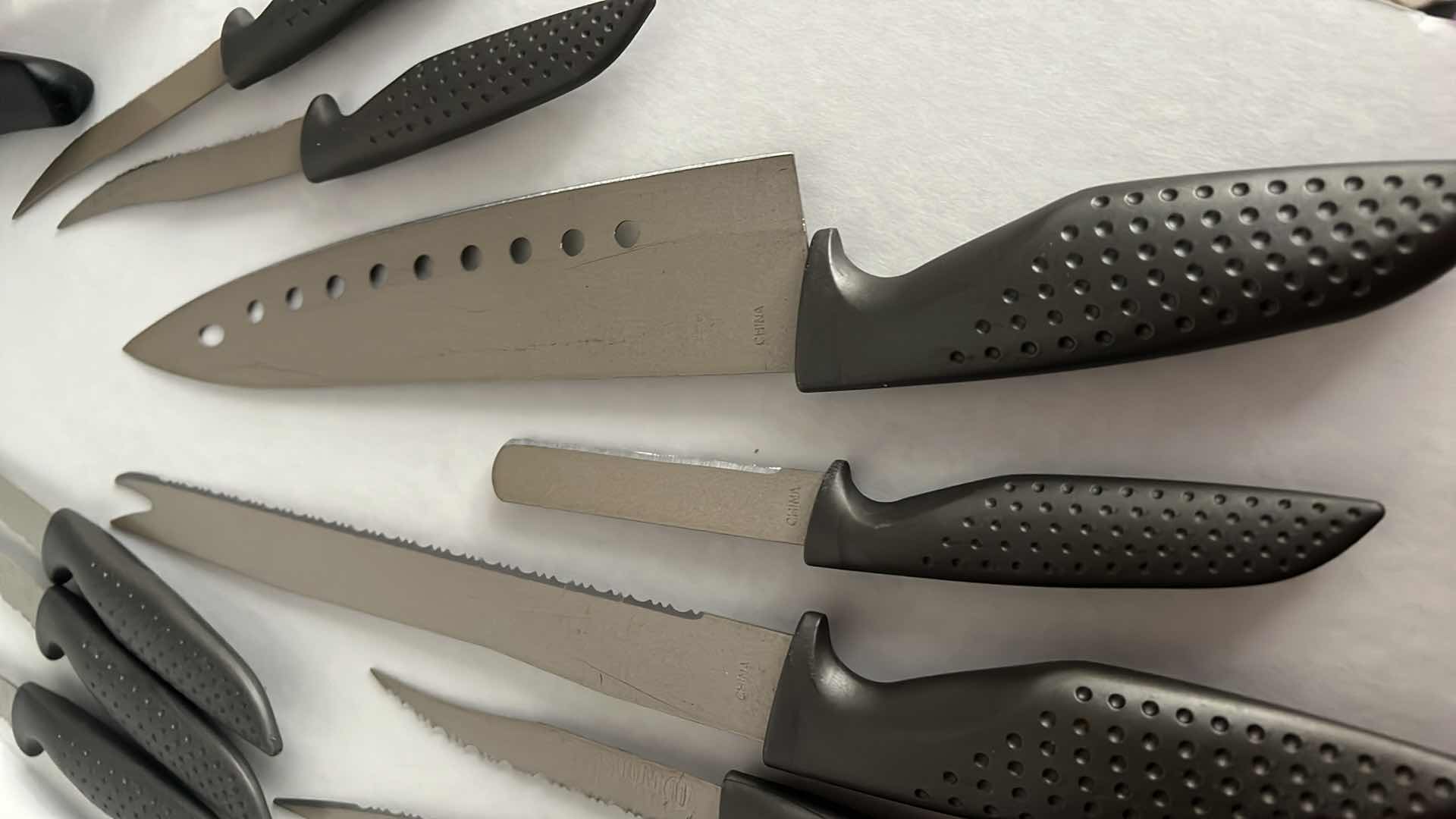 Photo 2 of 16-BLACK HANDLED KNIVES