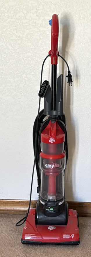 Photo 2 of DIRT DEVIL VACUUM