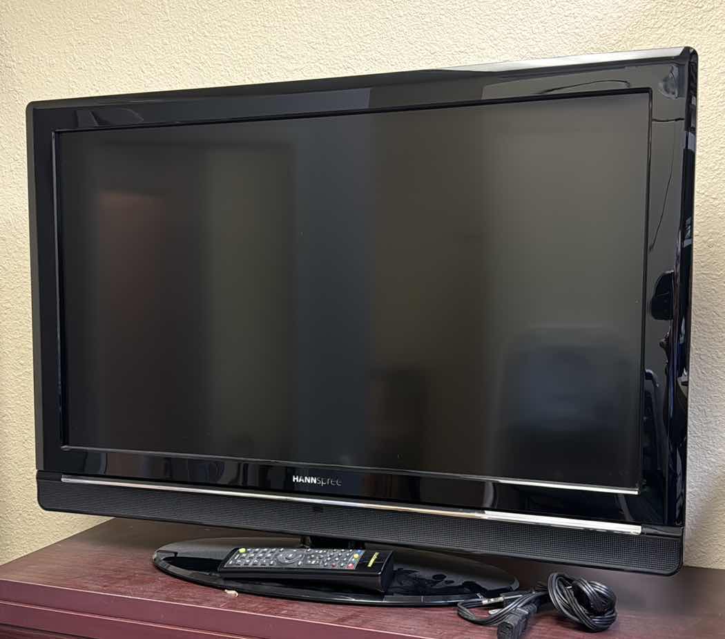 Photo 1 of HANNSPREE 36” TV WITH REMOTE