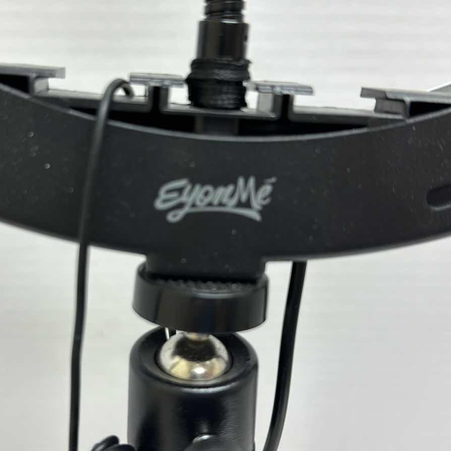 Photo 2 of EYONME RING LIGHT W. TRIPOD STAND