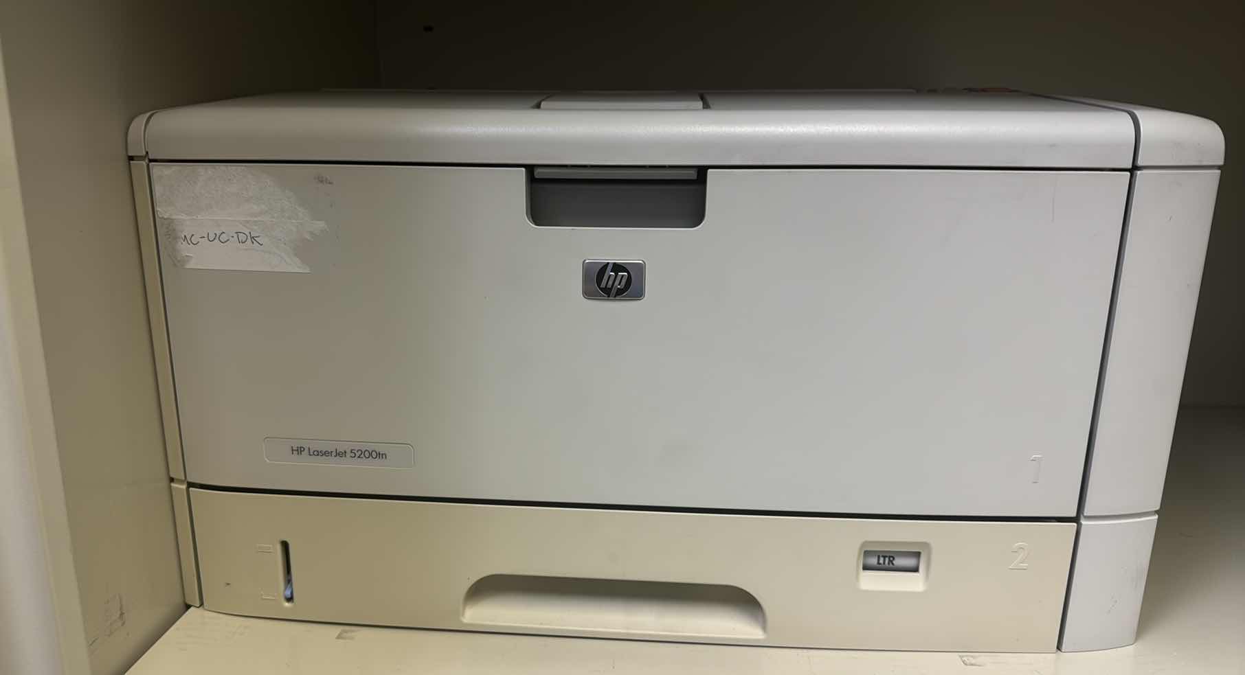 Photo 3 of HP LASER JET 5200tn