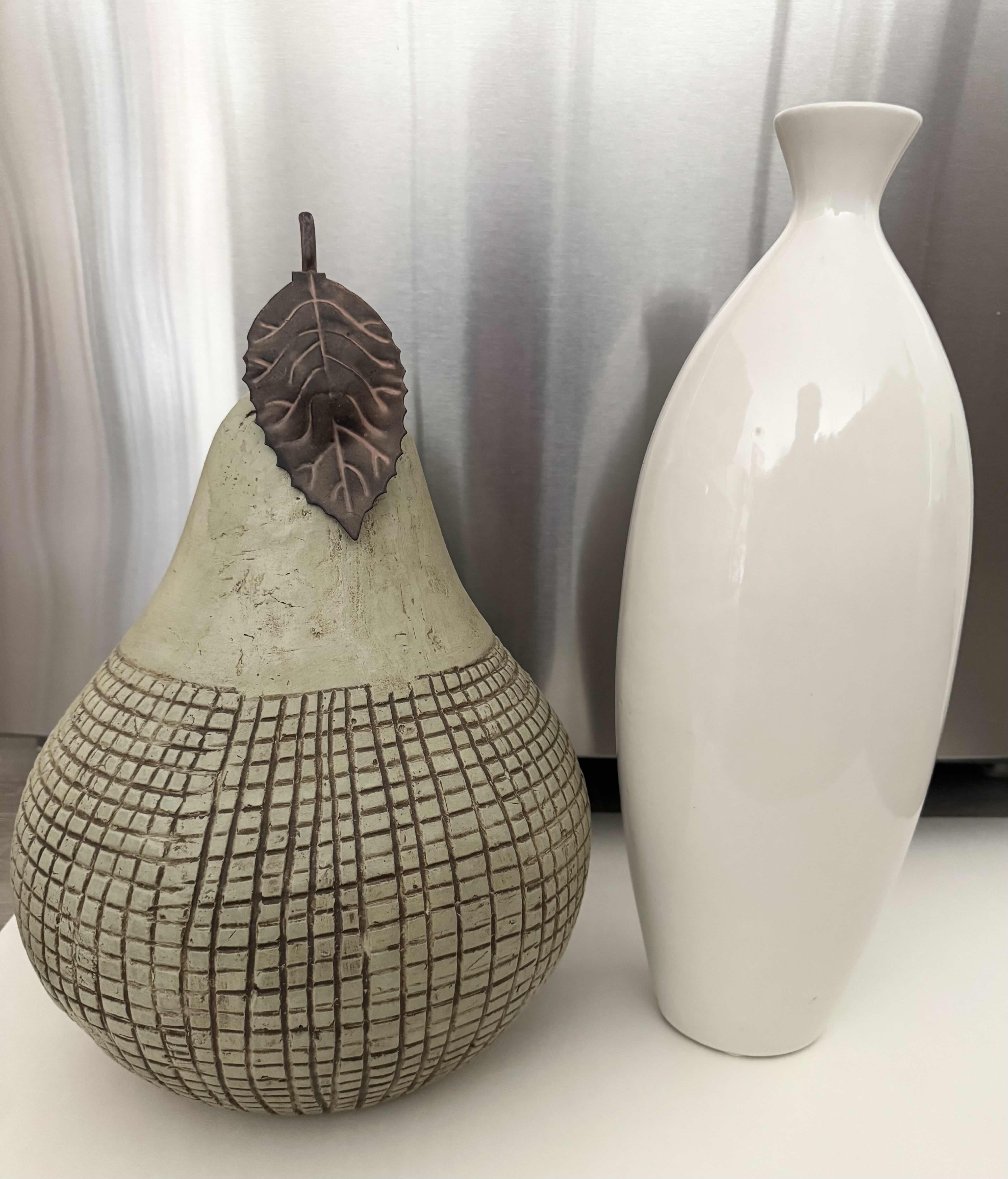Photo 1 of HOME DECOR, BASKET, VASE, CERAMIC PEAR
VASE 18”H X 5”W
PEAR 16.5”H X 10”W
BASKET 15.5”H X 17”W