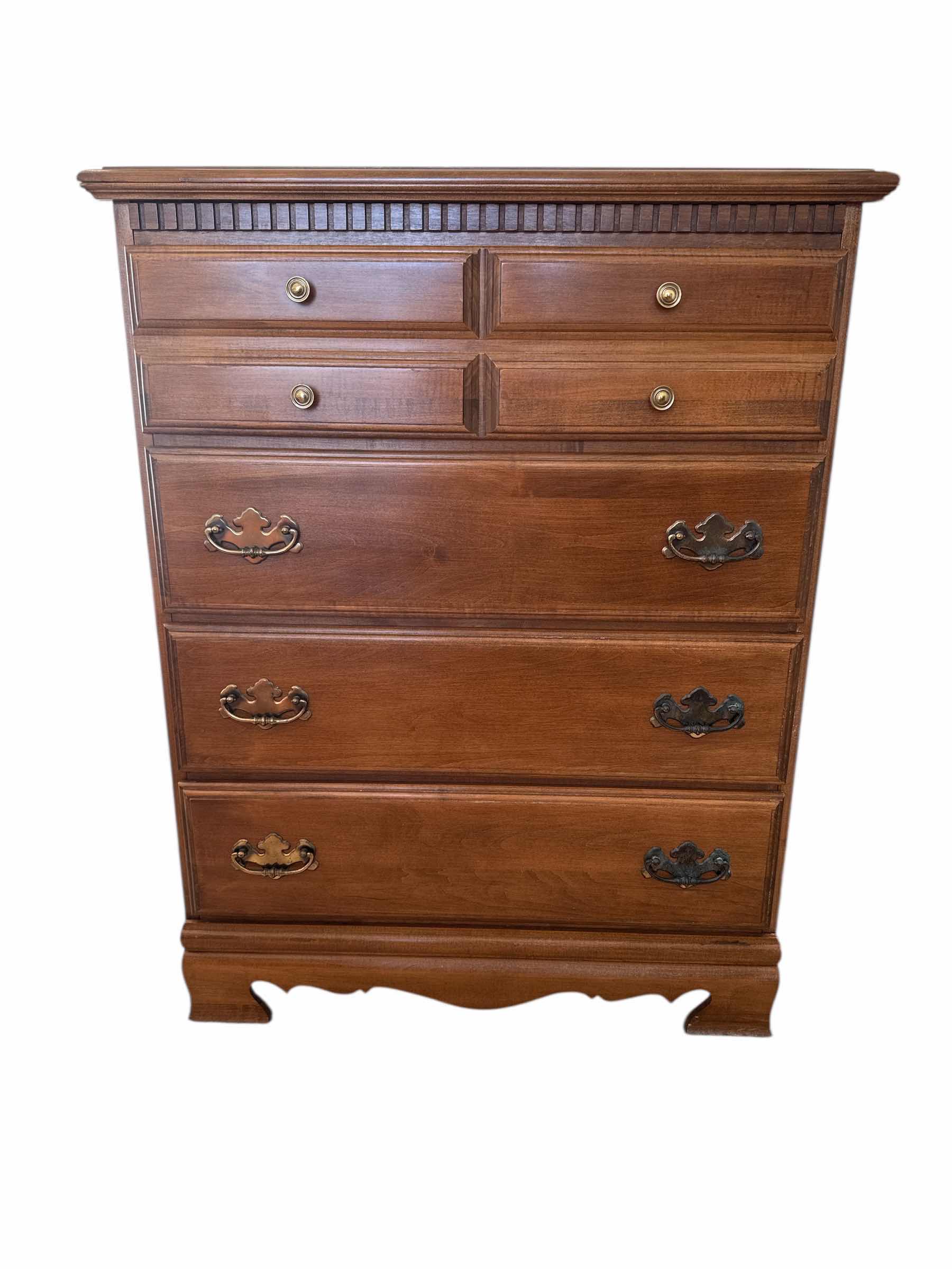 Photo 1 of CHEST OF DRAWERS 32“ x 19“ H 40”