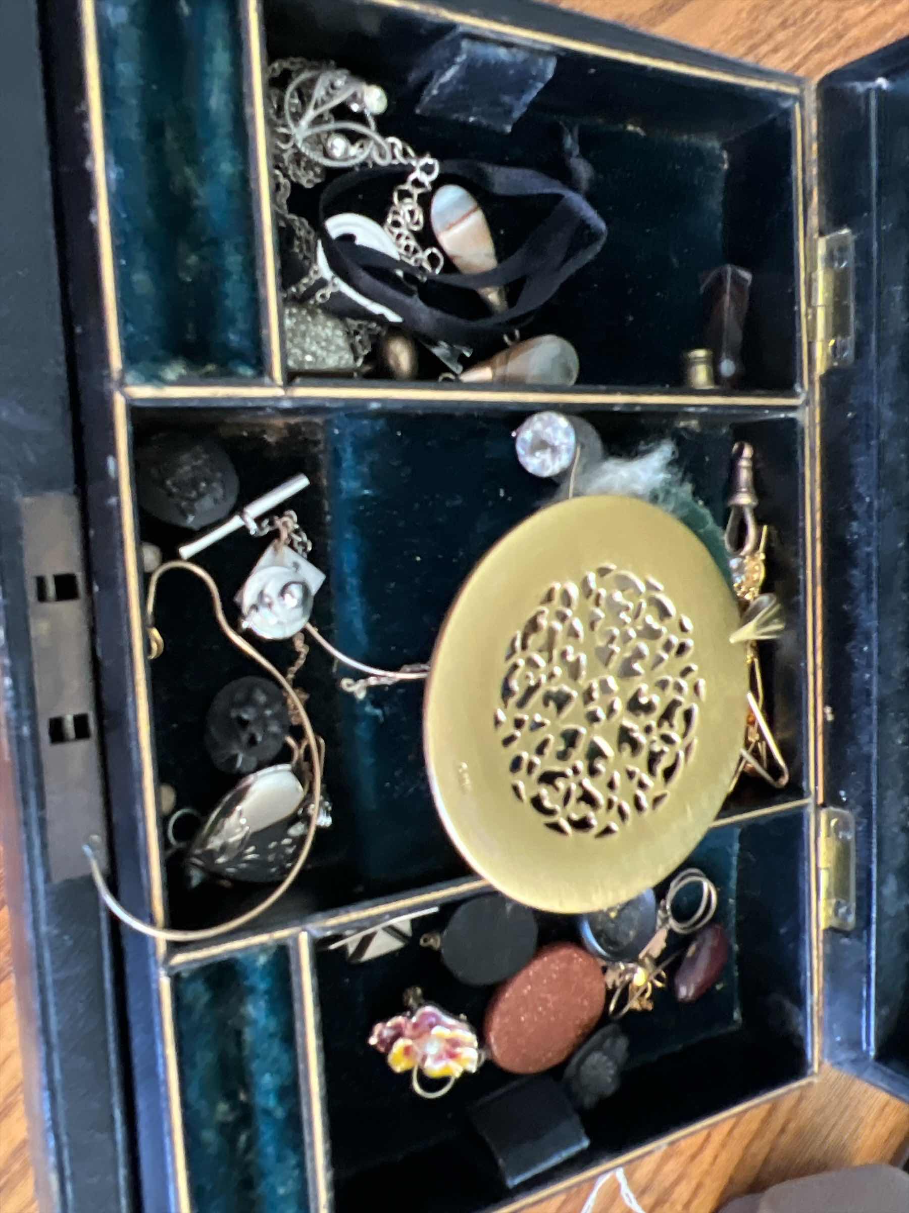 Photo 1 of VINTAGE JEWELRY BOX AND CONTENTS OF MISC JEWELRY PIECES AND PARTS