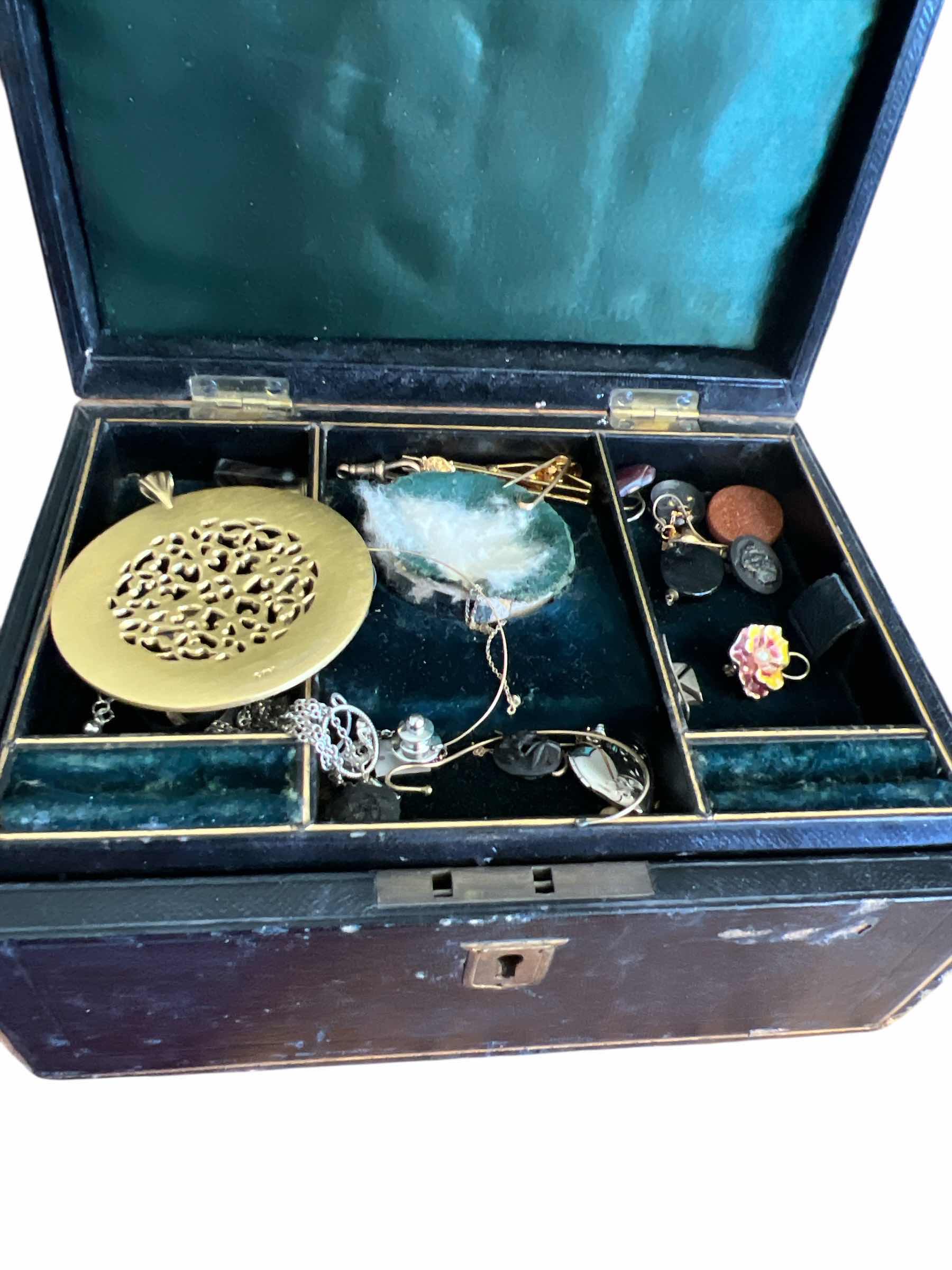 Photo 1 of VINTAGE JEWELRY BOX AND CONTENTS OF MISC JEWELRY PIECES AND PARTS