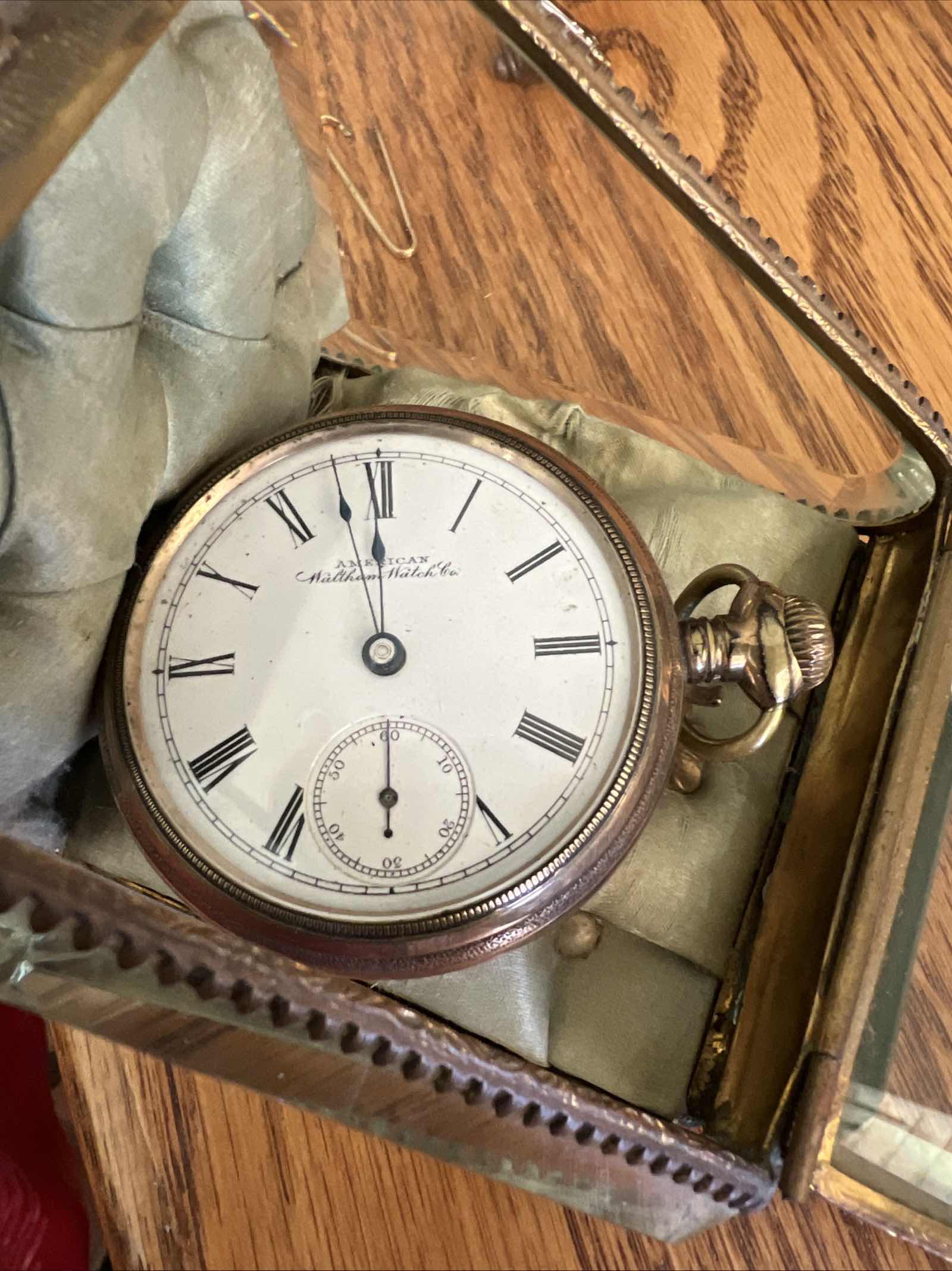 Photo 1 of ANTIQUE WALTHAM WATCH CO. POCKET WATCH IN ORNATE WATCH CASE