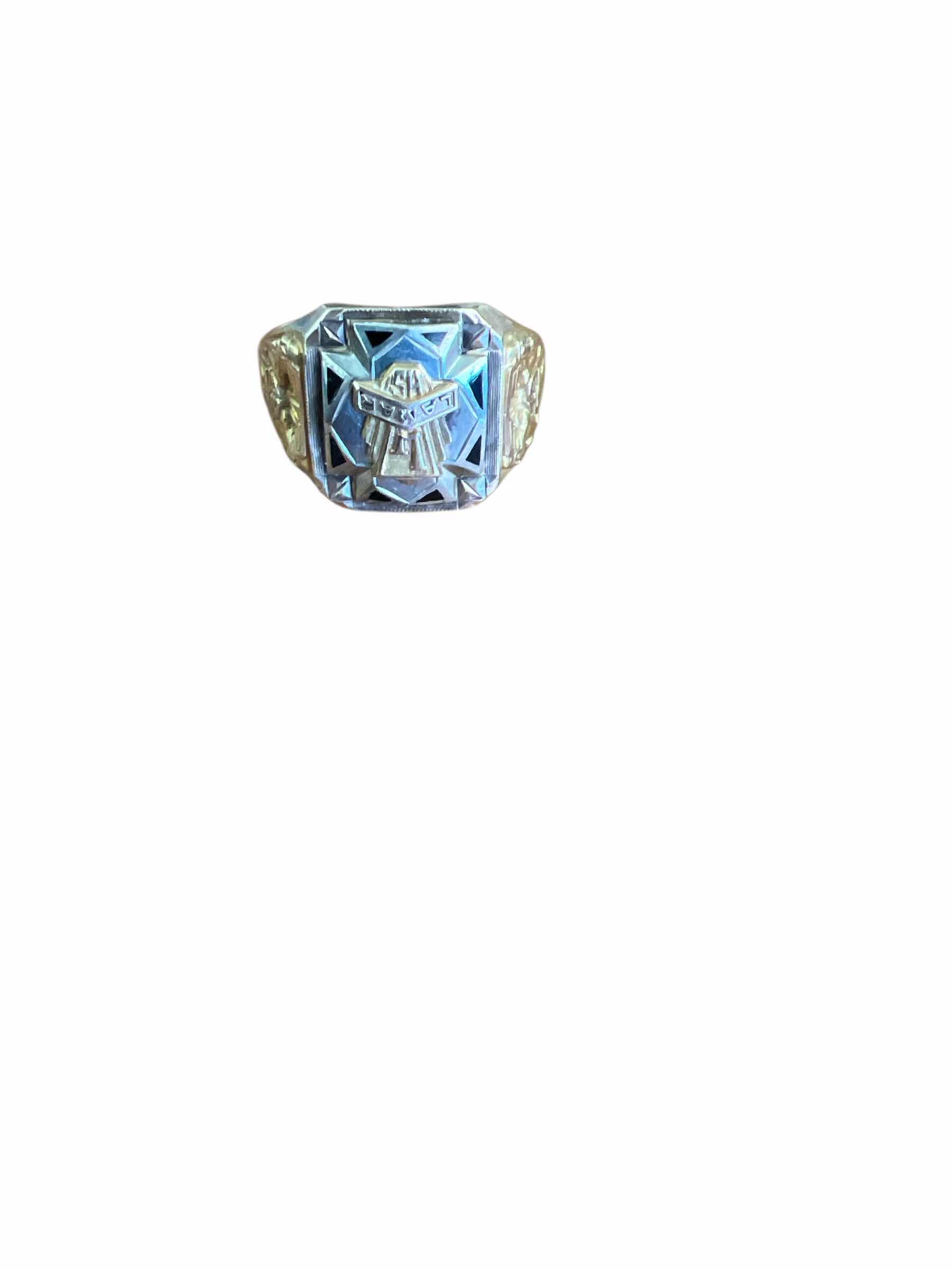 Photo 1 of MAN’S CLASS RING - LAMAR - 10K GOLD - SIZE 8