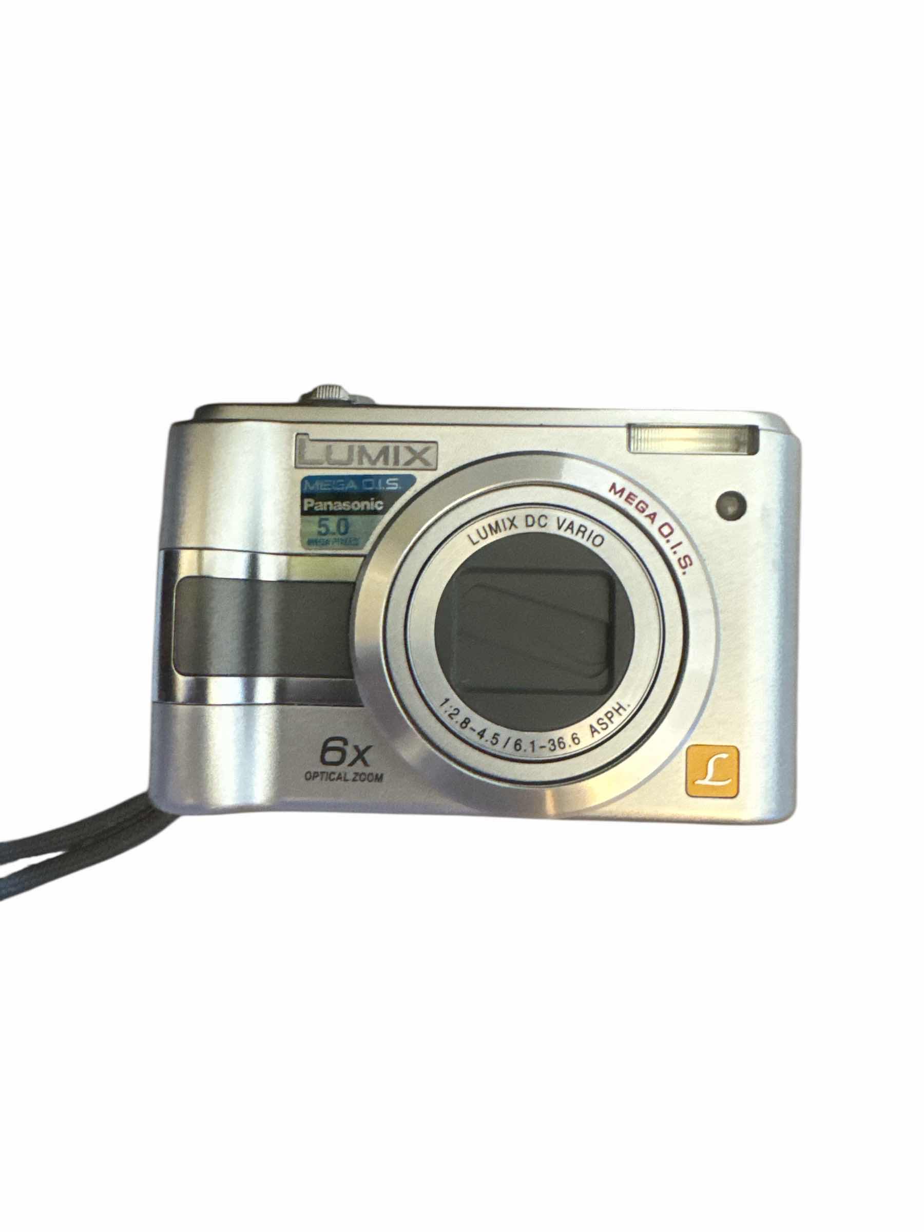 Photo 1 of 40
LUMIX LZ3 WITH MANUAL AND SOFTWARE