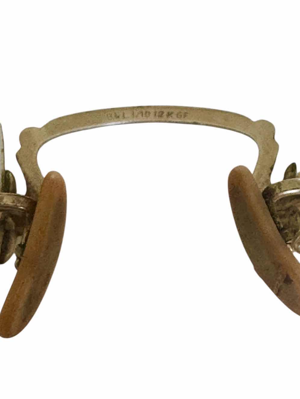 Photo 1 of 150
ANTIQUE WIRE RIM 12K GOLD GLASSES WITH CARRYING CASE. 

GLASSES WHEN FOLDED
L1.75” X W4.75”