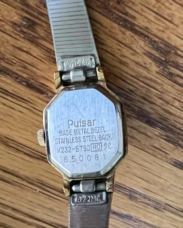 Photo 1 of PULSAR S/S LADIES WATCH - GOLD TONE - QUARTZ