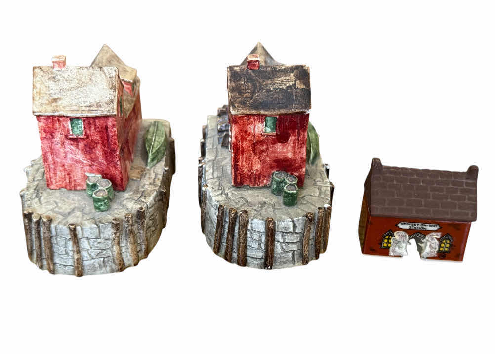 Photo 1 of 89
VINTAGE ASSORTED RESIN FIGURINES, MOTIF # 1 ROCKPORT MASS CORP 1950, WHIMSEY ON WHY STATION, AND BAKEHOUSE BY DAVID WINTER, 4 ITEMS

BAKEHOUSE
3” X 4” X H4”