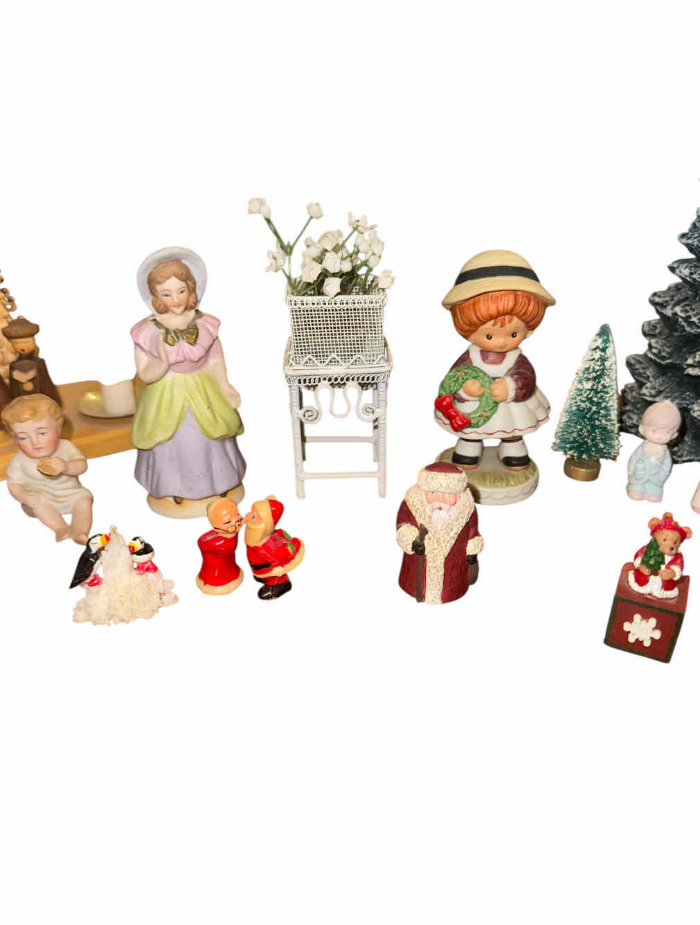 Photo 1 of 160
VINTAGE ASSORTED FIGURINE COLLECTION, HOLIDAY, CANDLES, SANTA CLAUSE, CHRISTMAS ORNAMENTS, PORCELAIN, WOOD, RESIN FIGURINES, COLLECTABLE, ARTWORK, ART COLLECTION, HOME DECOR, PRECIOUS MOMENTS, BARBI SARGENT

RESIN PINE TREE
H6.5”