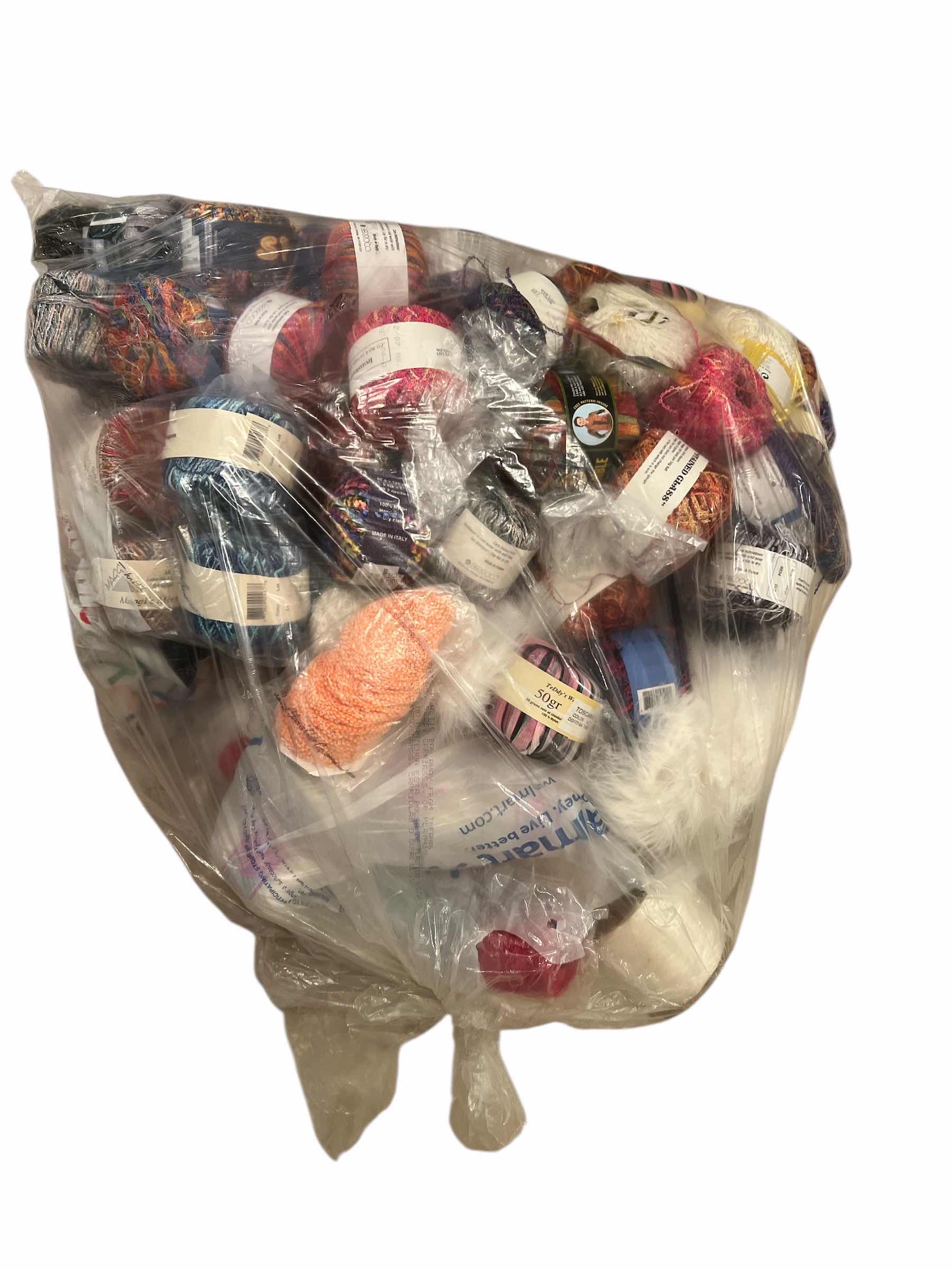Photo 1 of BAG OF THREAD, YARN AND MORE
