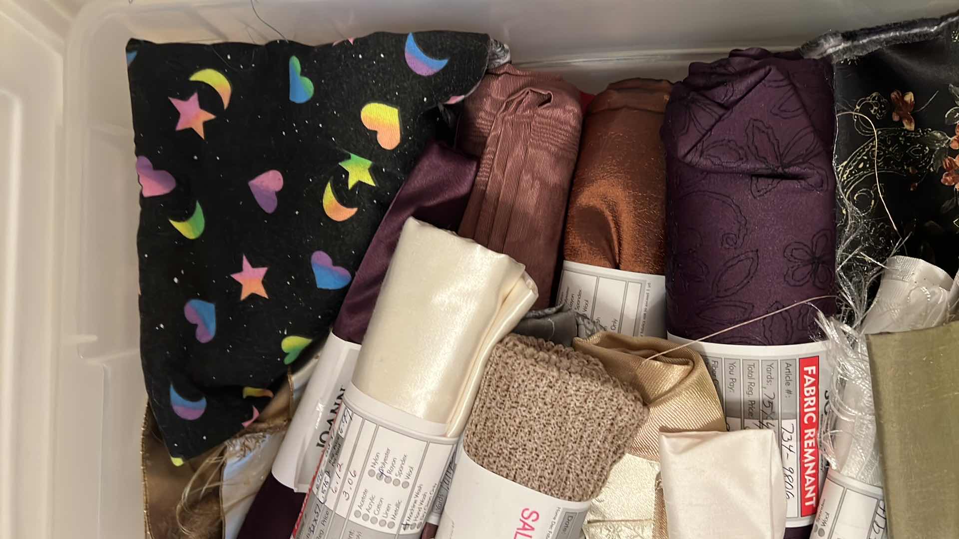 Photo 1 of TOTE  AND CONTENTS - FABRIC