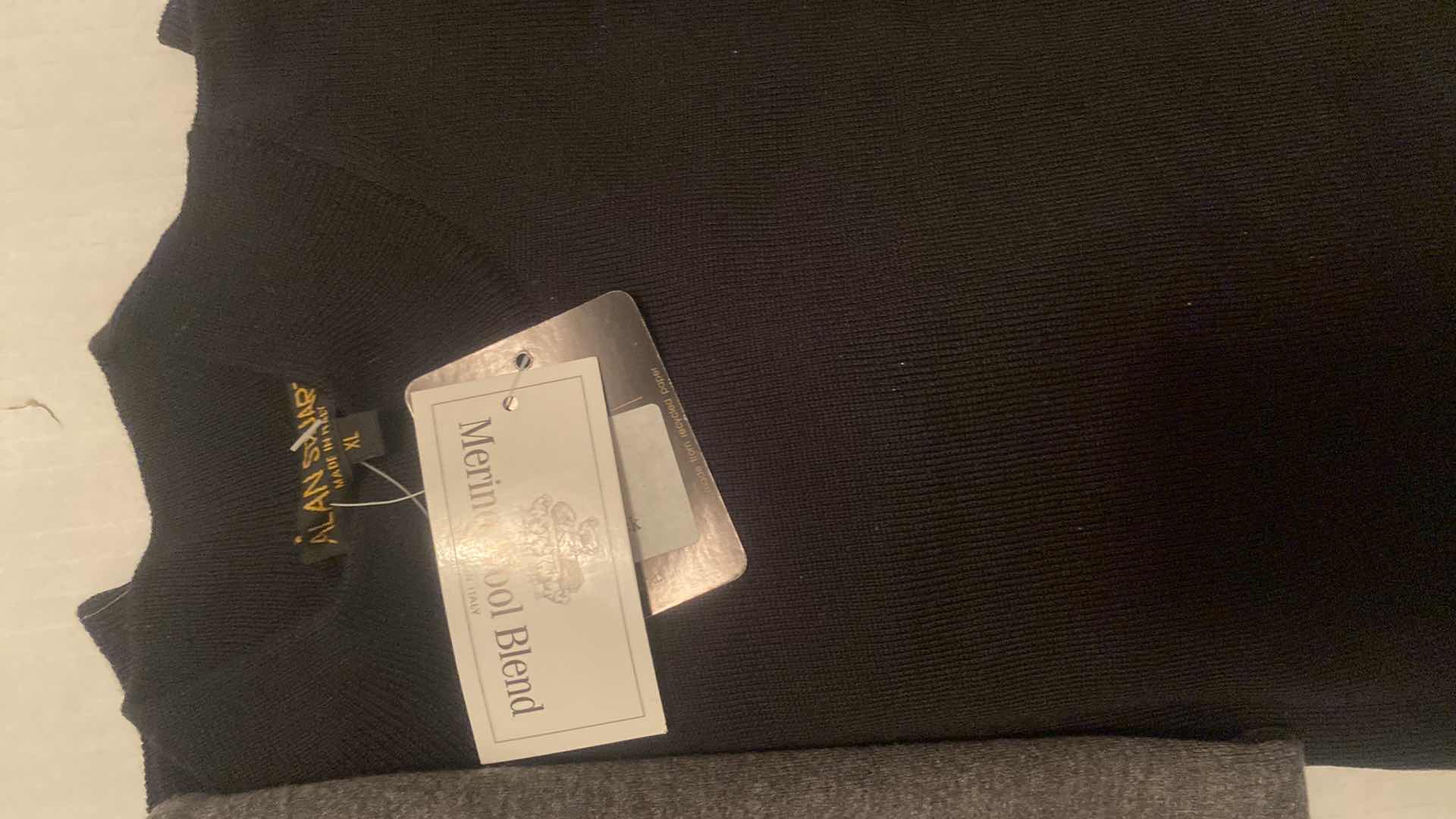 Photo 1 of 4 - NEW DESIGNER SWEATERS MENS SIZE XL