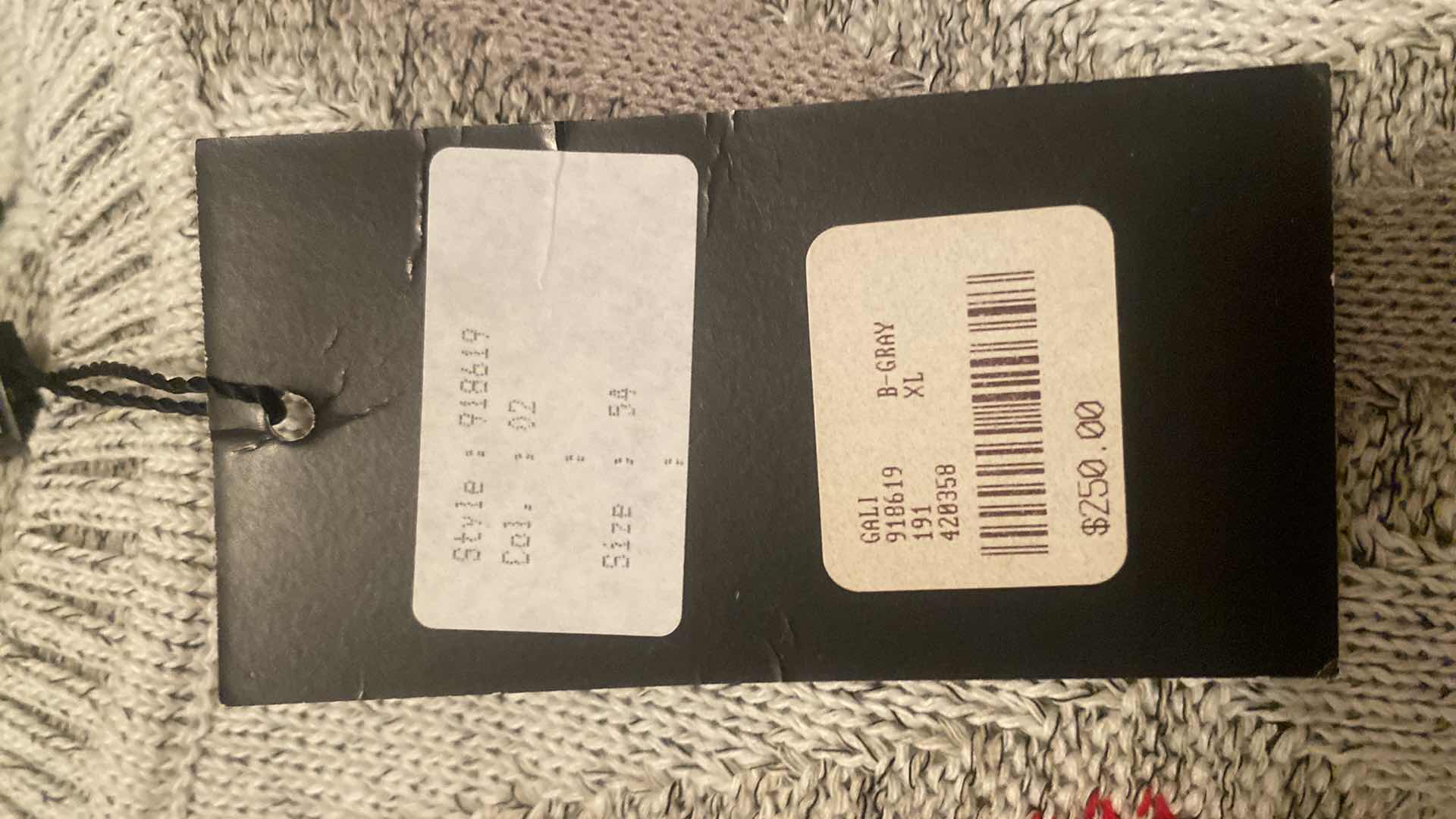 Photo 1 of 3 - NEW DESIGNER SWEATERS MENS SIZE XL (2 WITH TAGS)