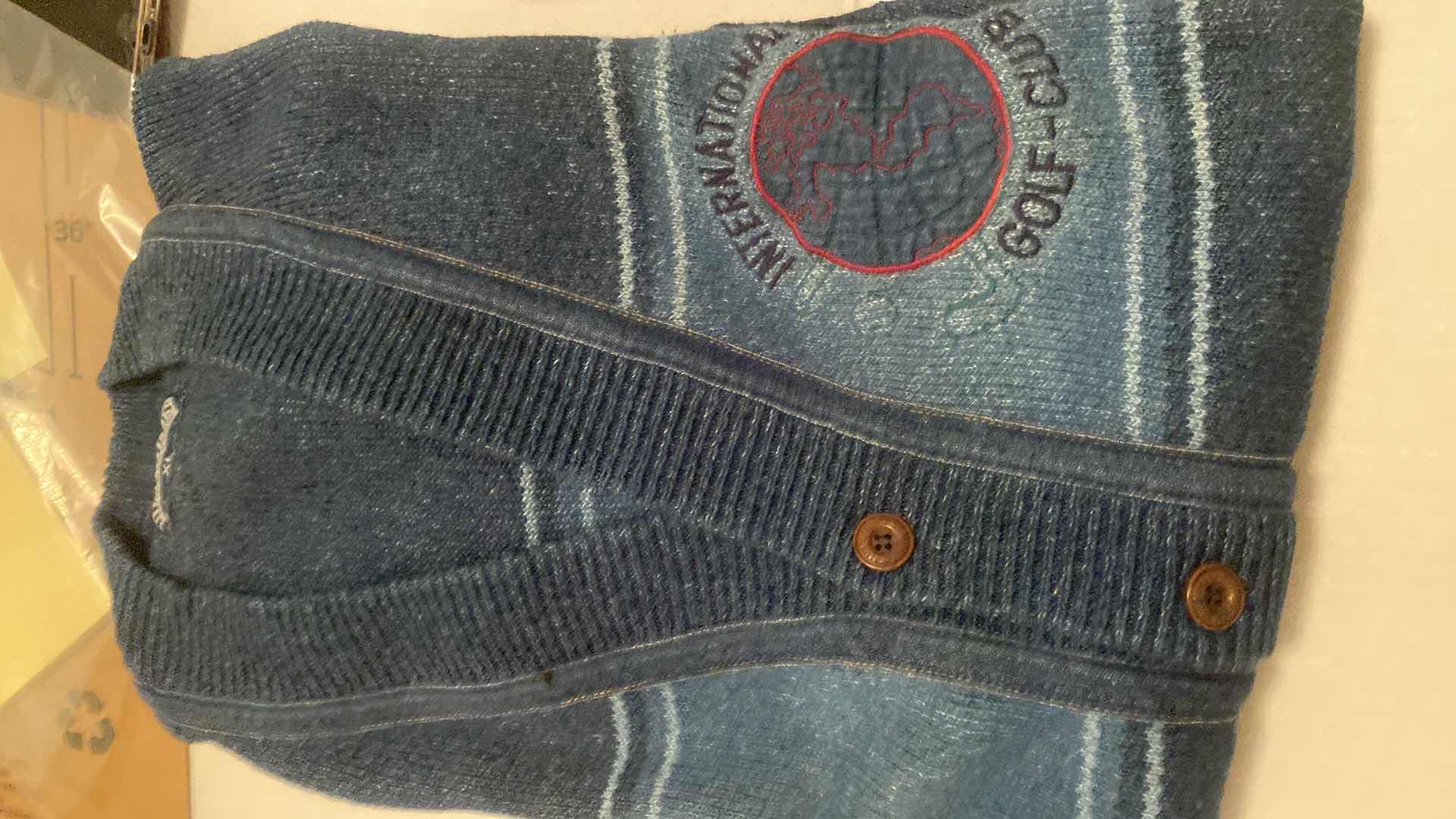 Photo 1 of 2 - DESIGNER SWEATERS MENS SIZE XL ( NO TAGS)