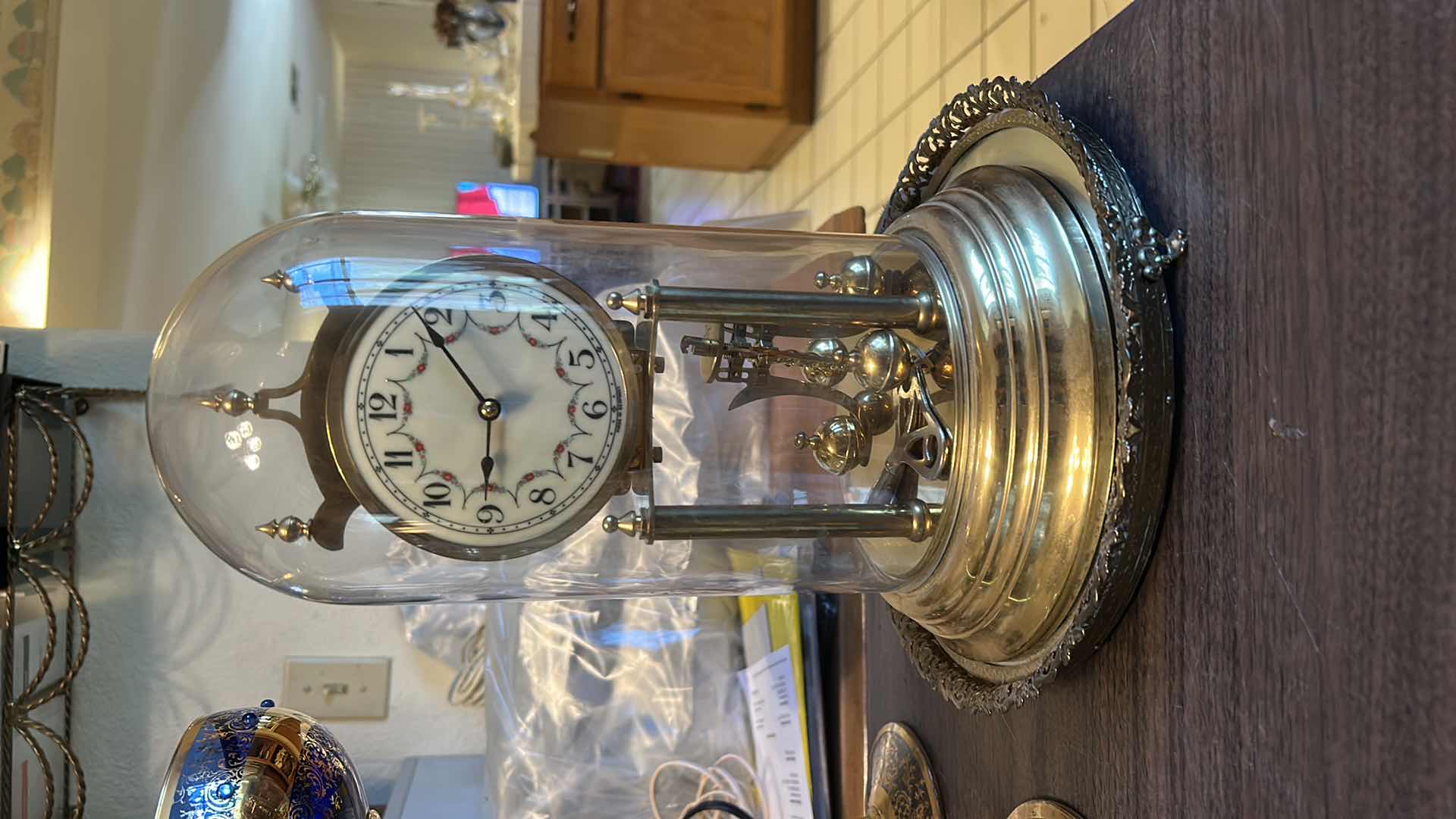 Photo 1 of VINTAGE KUNDO (KIENINGER & OBERGFELL) 400-DAY ANNIVERSARY TORSION CLOCK MANUFACTURED IN WEST GERMANY, FEATURING BRASS CONSTRUCTION AND A PROTECTIVE GLASS DOME. H11.5”