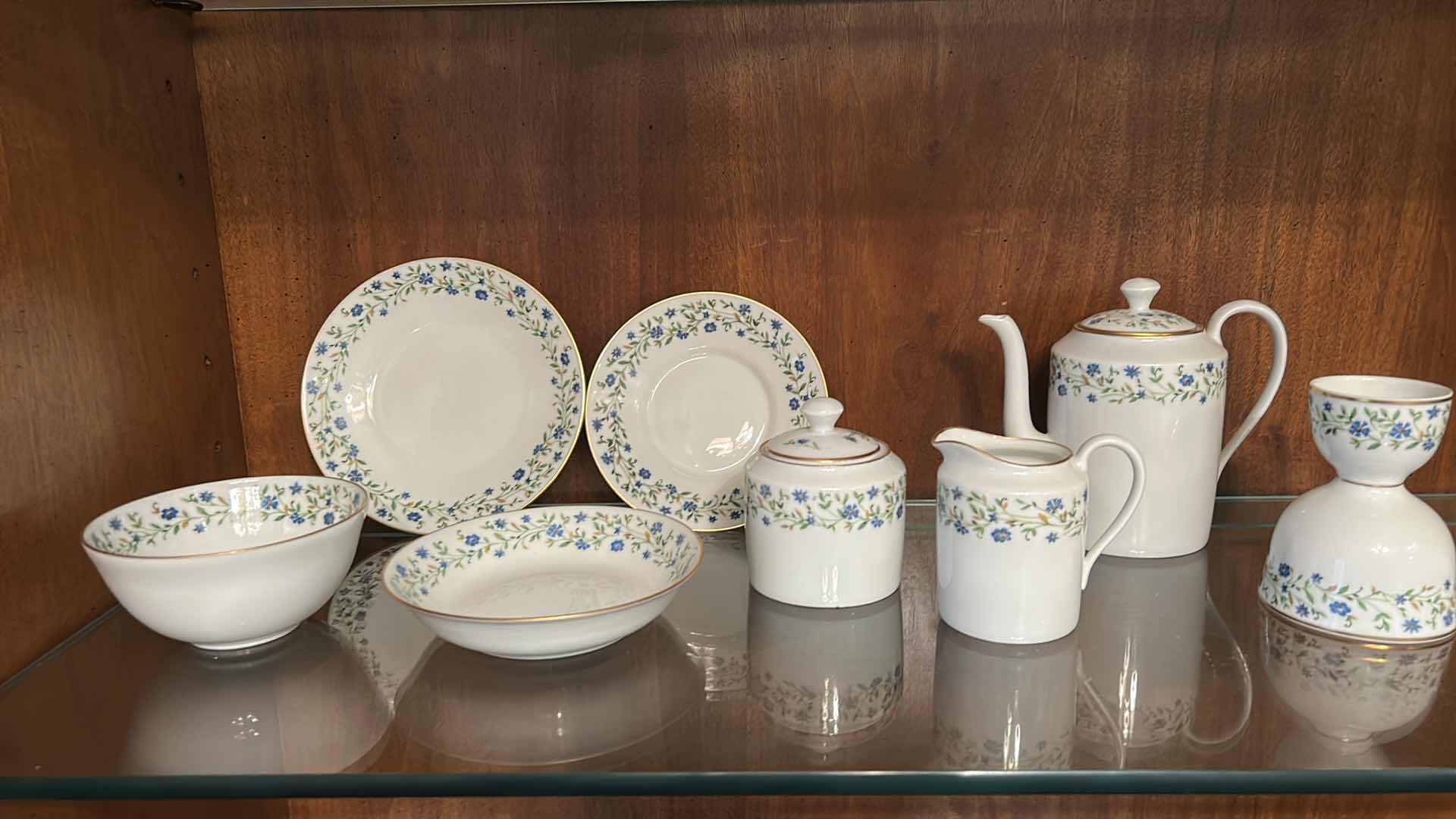 Photo 1 of 8 PC VINTAGE CHAMART LIMOGES PORCELAIN DINNERWARE