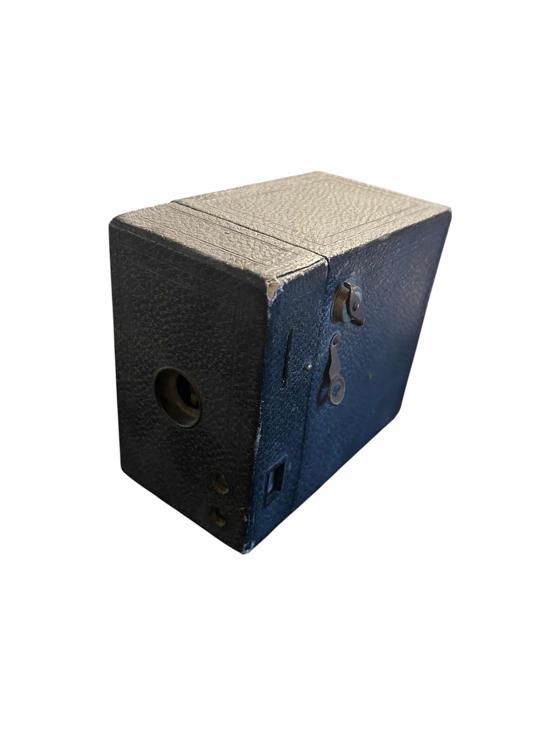 Photo 1 of ANTIQUE KODAK BROWNIE BOX CAMERA