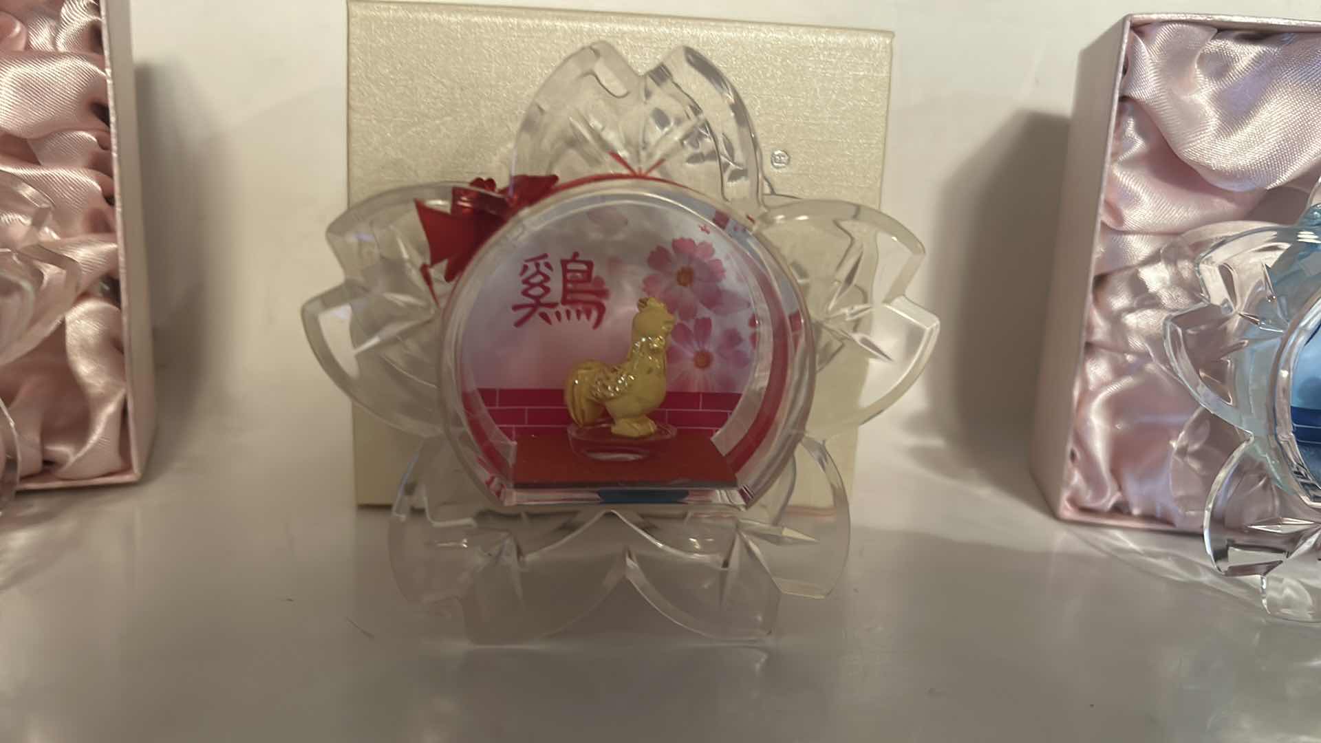 Photo 1 of SMALL ASIAN COLLECTIBLES H3.5”