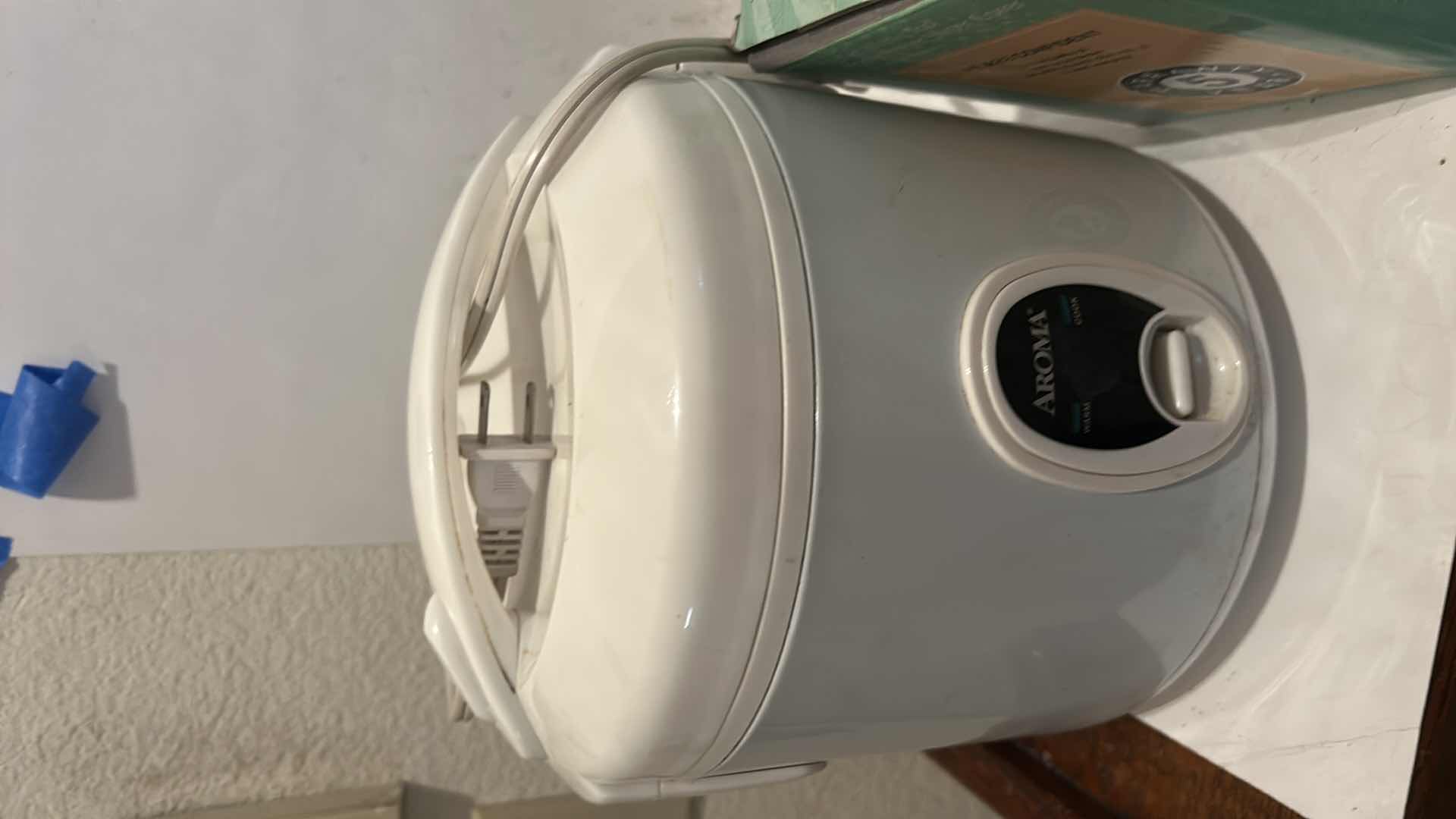 Photo 1 of KITCHEN APPLIANCES- RICE COOKER, POPCORN POPPER, APPLE CORER