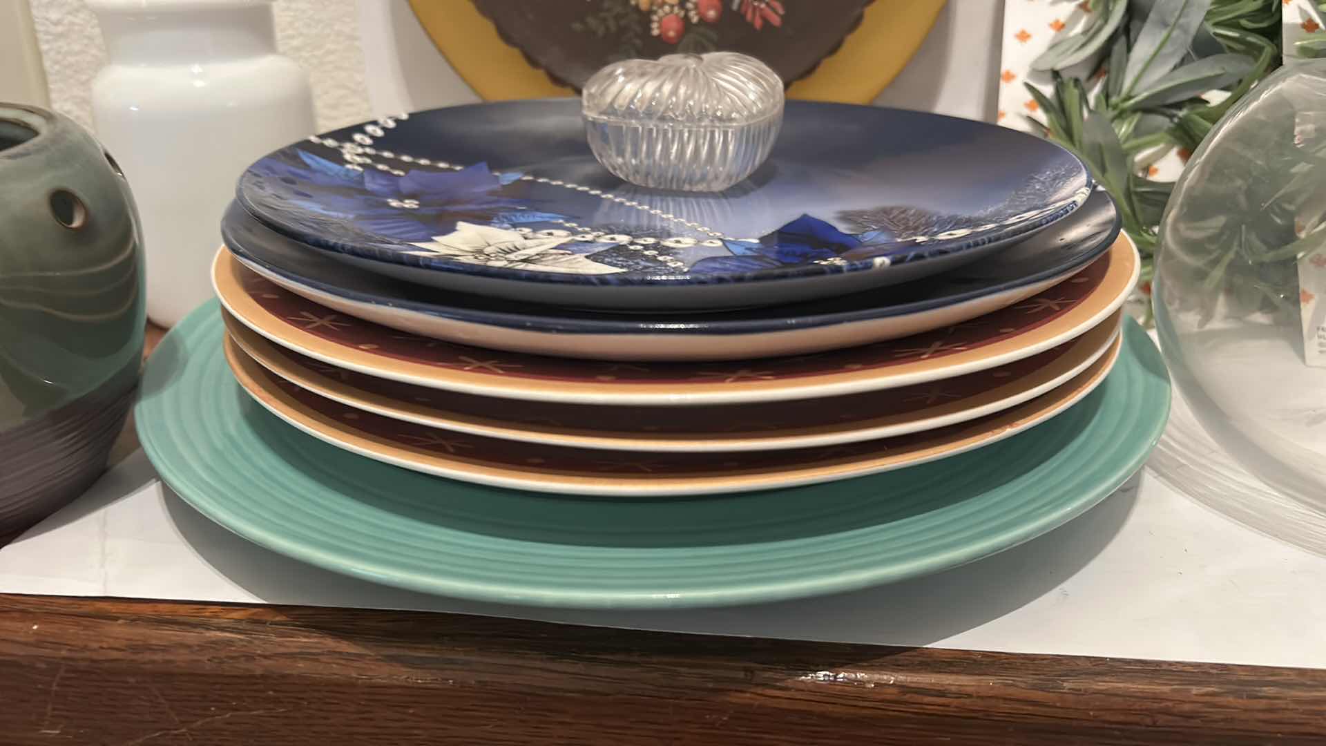Photo 1 of ASSORTMENT HOME DECOR PLATES