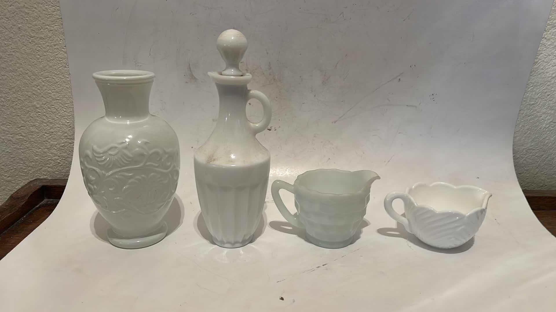 Photo 1 of 4 VINTAGE MILK GLASS PIECES (TALLEST H8”)