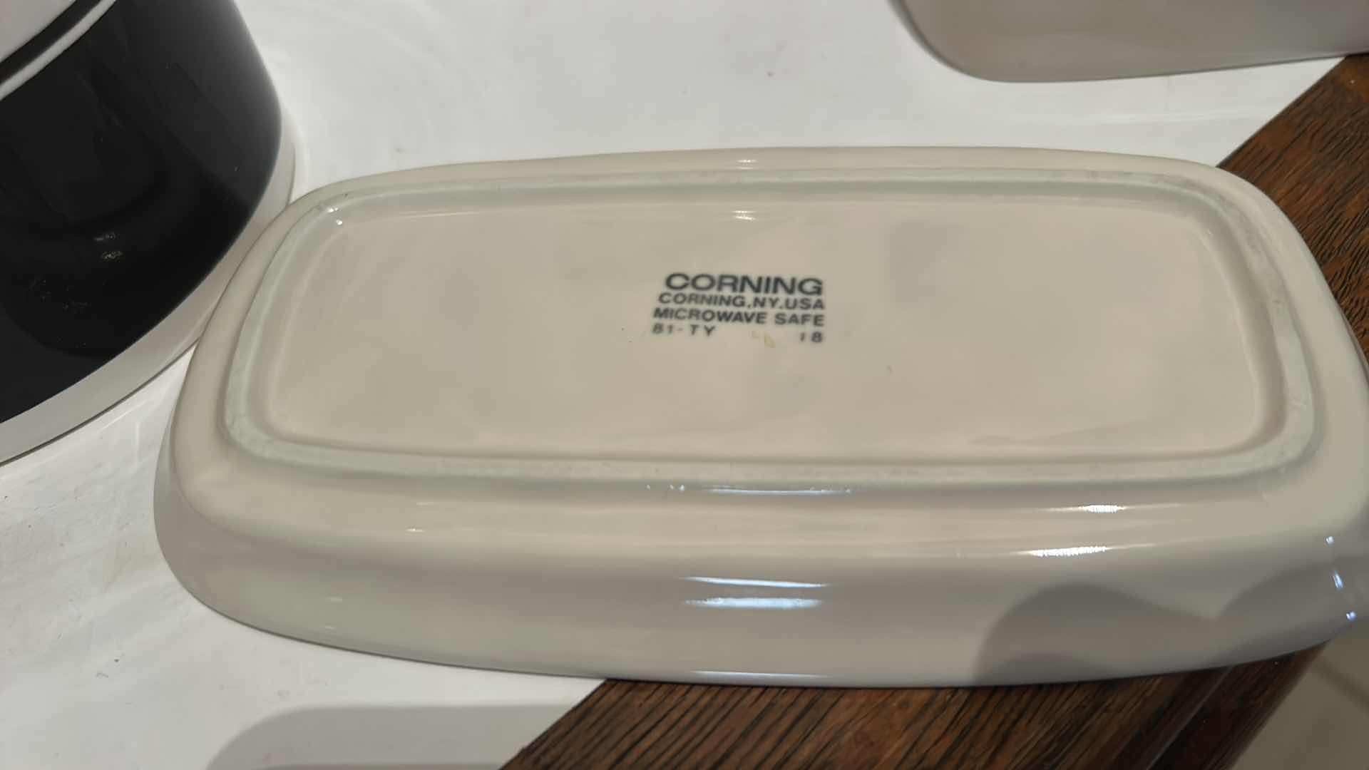 Photo 1 of KITCHEN ITEMS - INCLUDING CORNING WARE