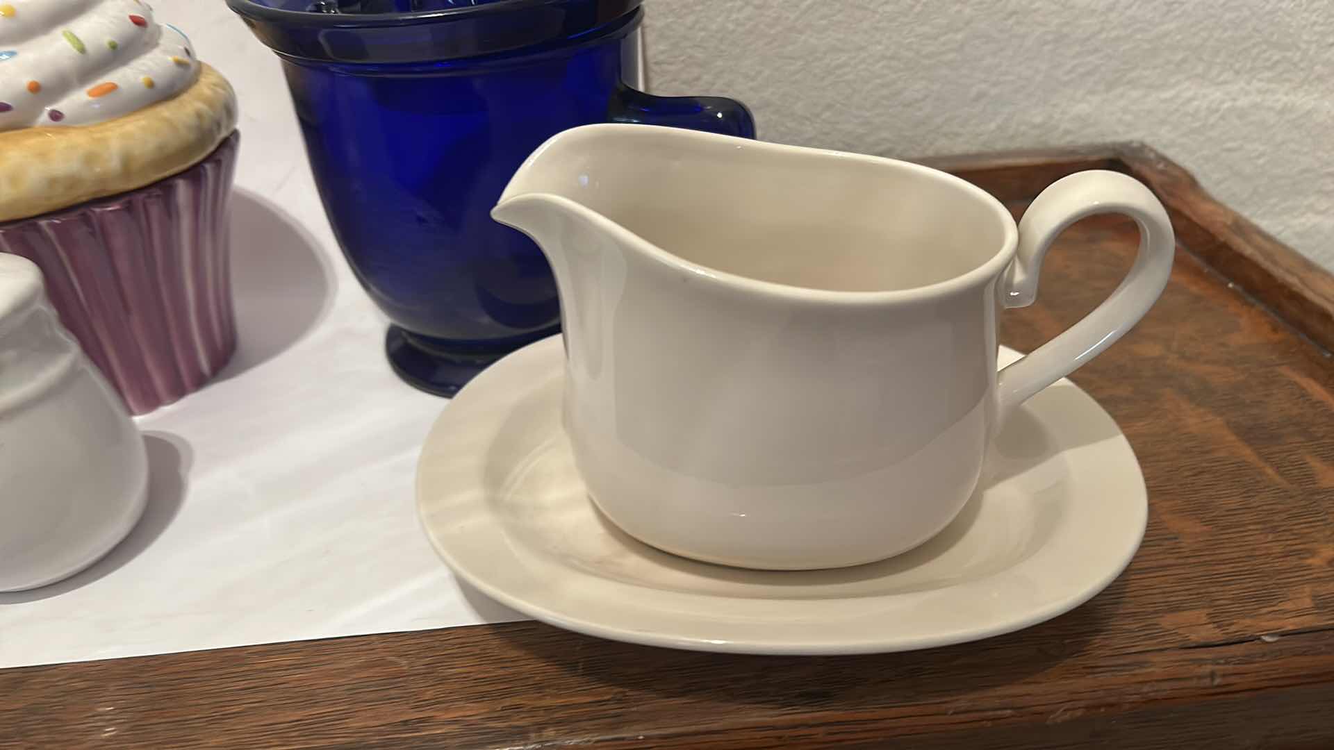 Photo 1 of KITCHEN ITEMS - INCLUDING CORNING WARE