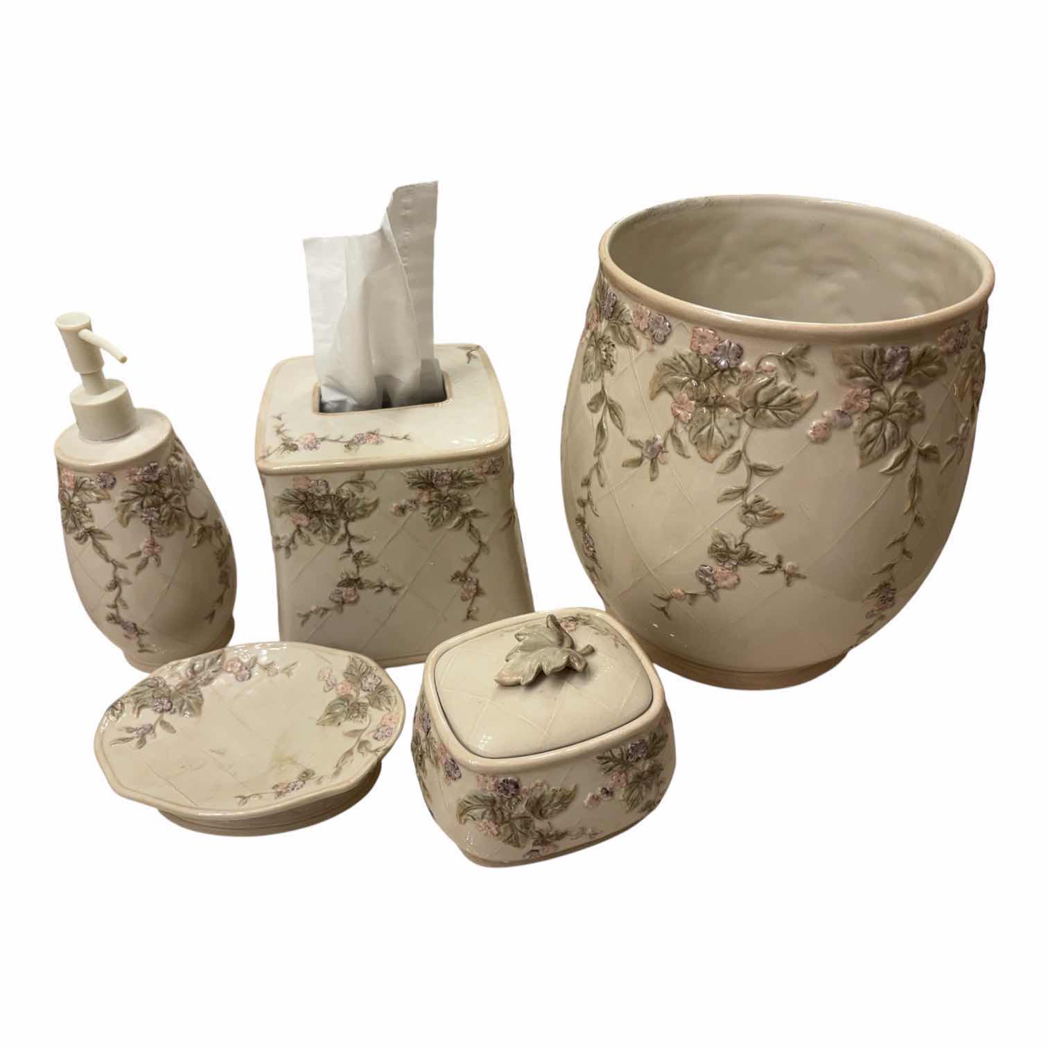 Photo 1 of (5)PCS FLORAL CERAMIC BATHROOM SET H10”