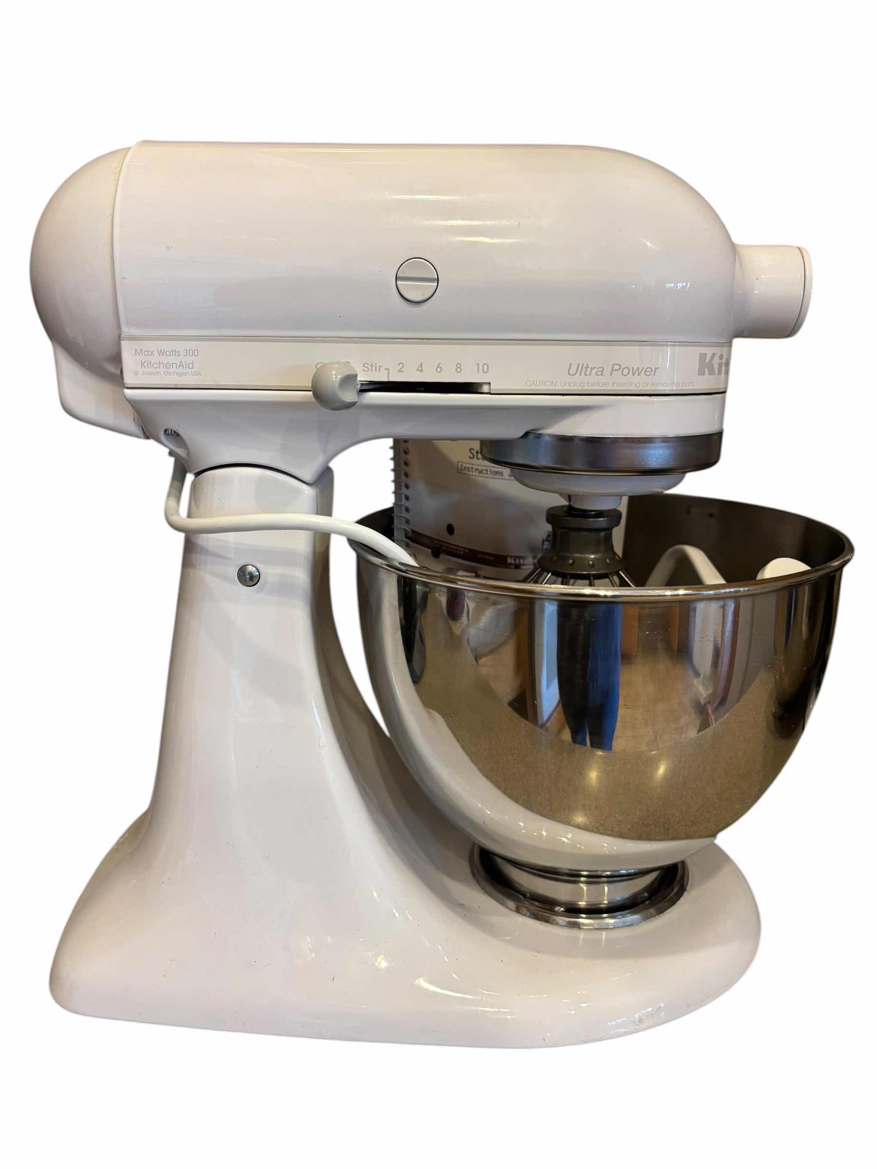 Photo 1 of KITCHENAID ARTISAN SERIES STAND MIXER WITH ACCESSORIES