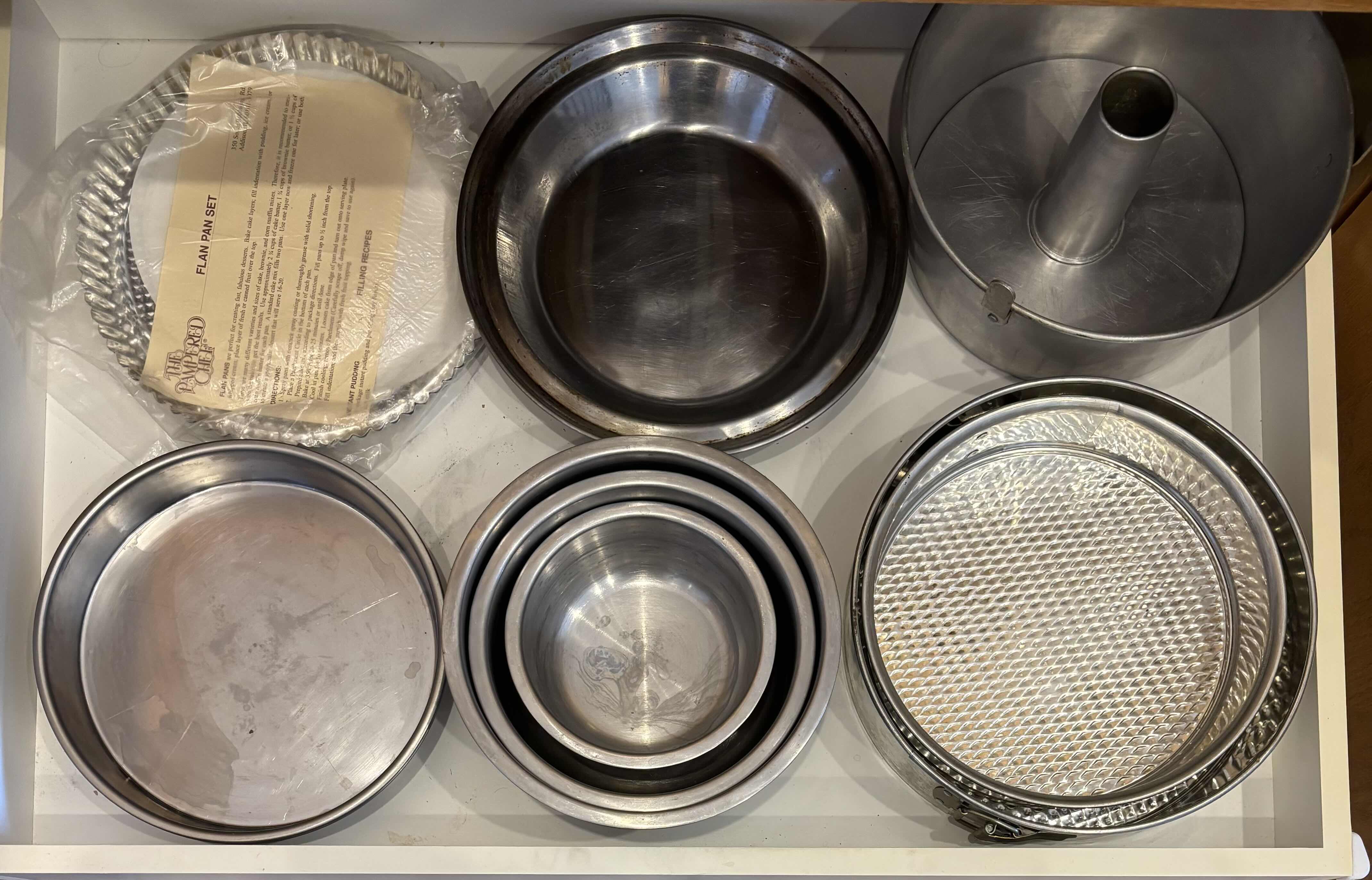 Photo 1 of CONTENTS OF KITCHEN DRAWER